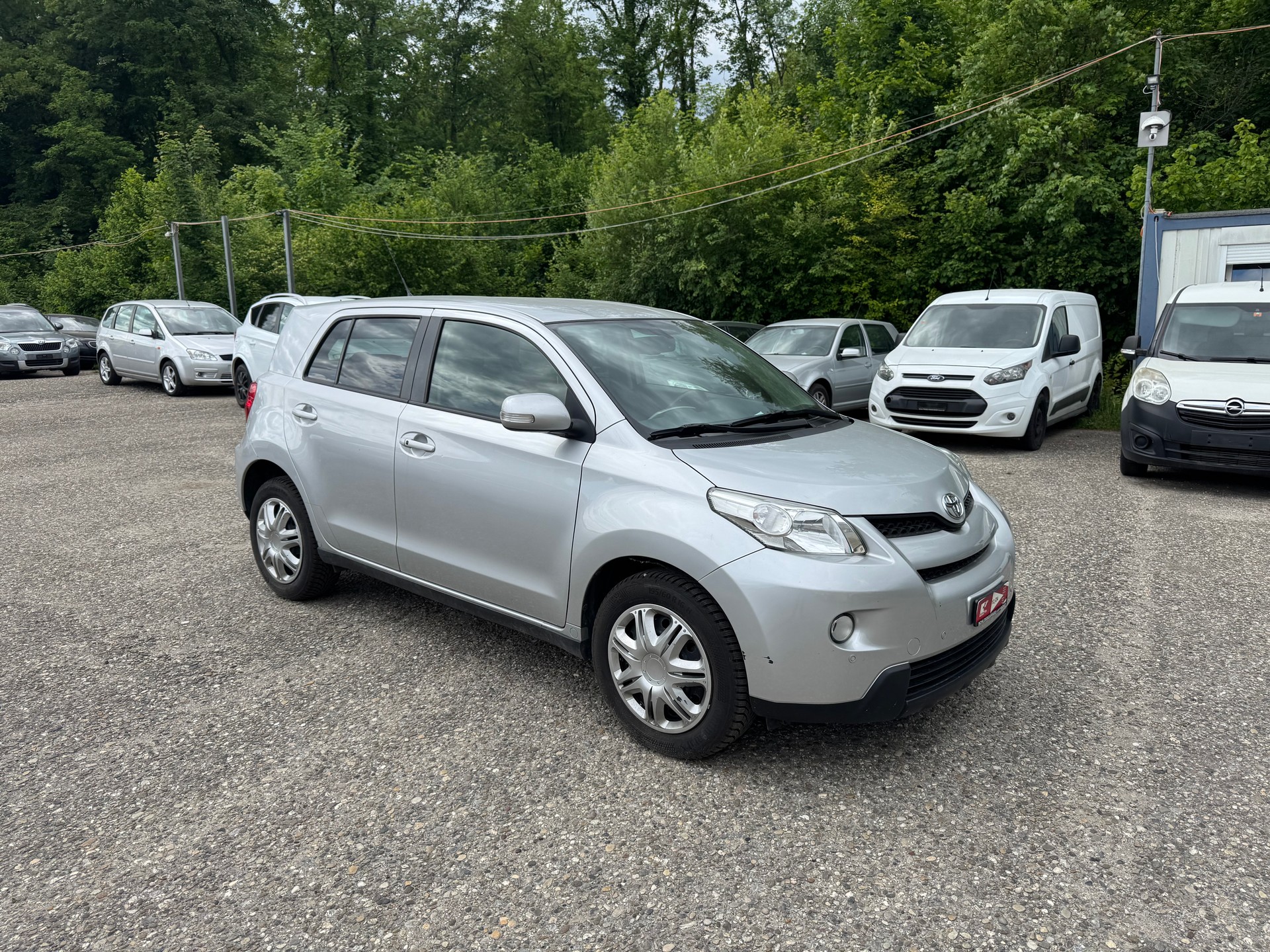 TOYOTA UrbanCruiser 1.4 D-4D Linea Sol 4WD-image-3