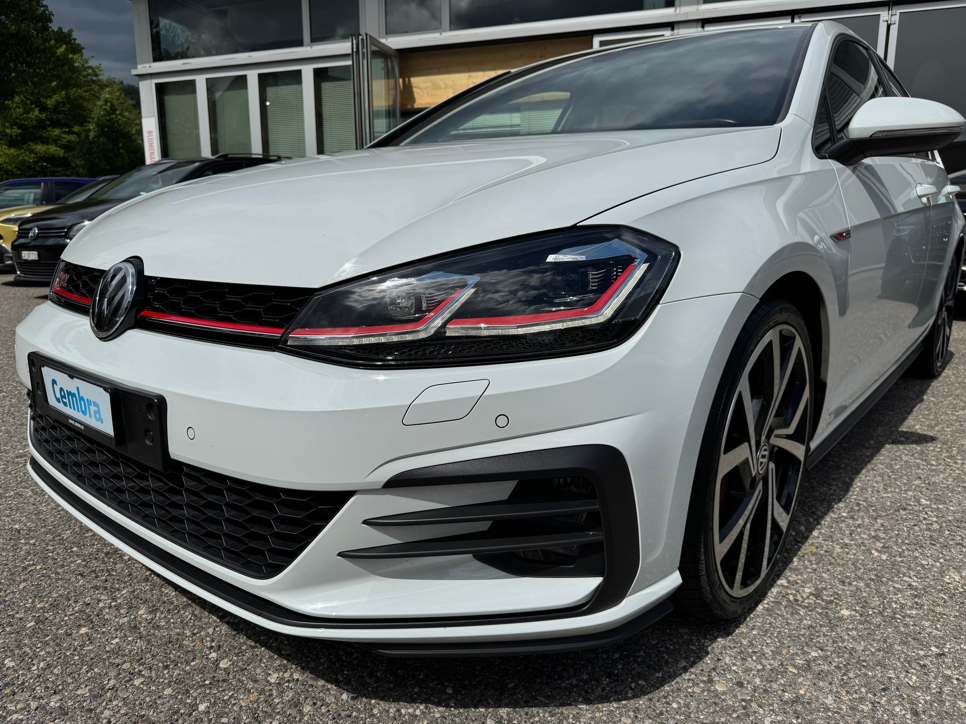 VW Golf 2.0 TSI GTI Performance DSG-image-1