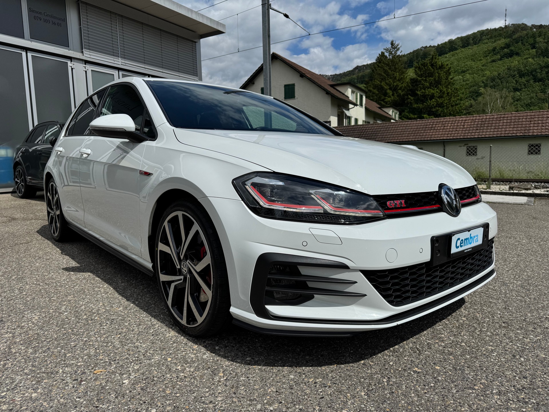 VW Golf 2.0 TSI GTI Performance DSG-image-3