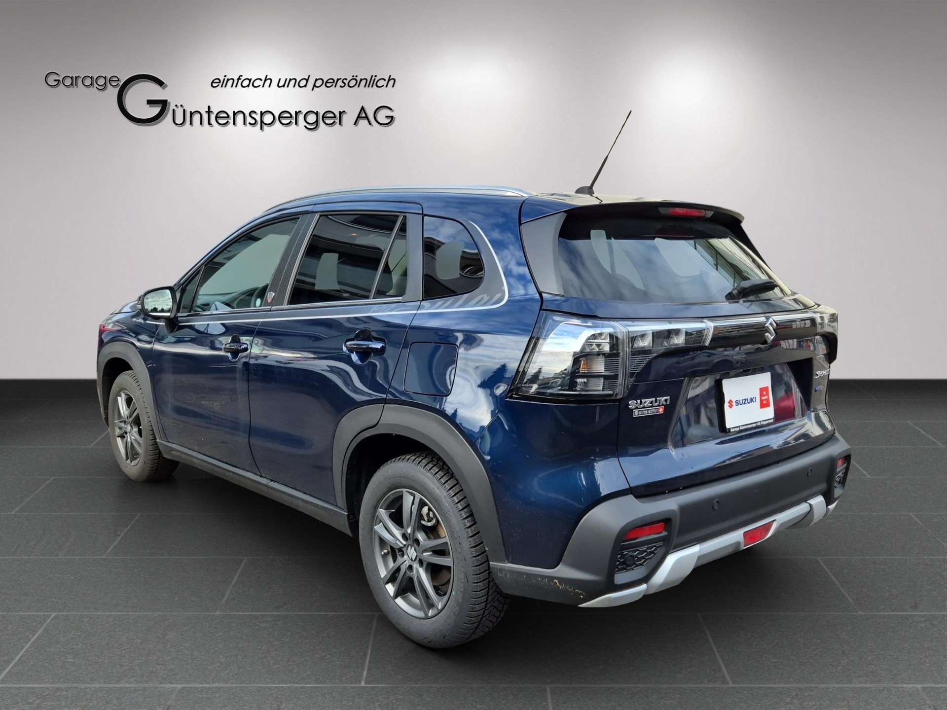 SUZUKI S-Cross 1.5 Piz Sulai Top Hybrid 4x4-showroom-element-2