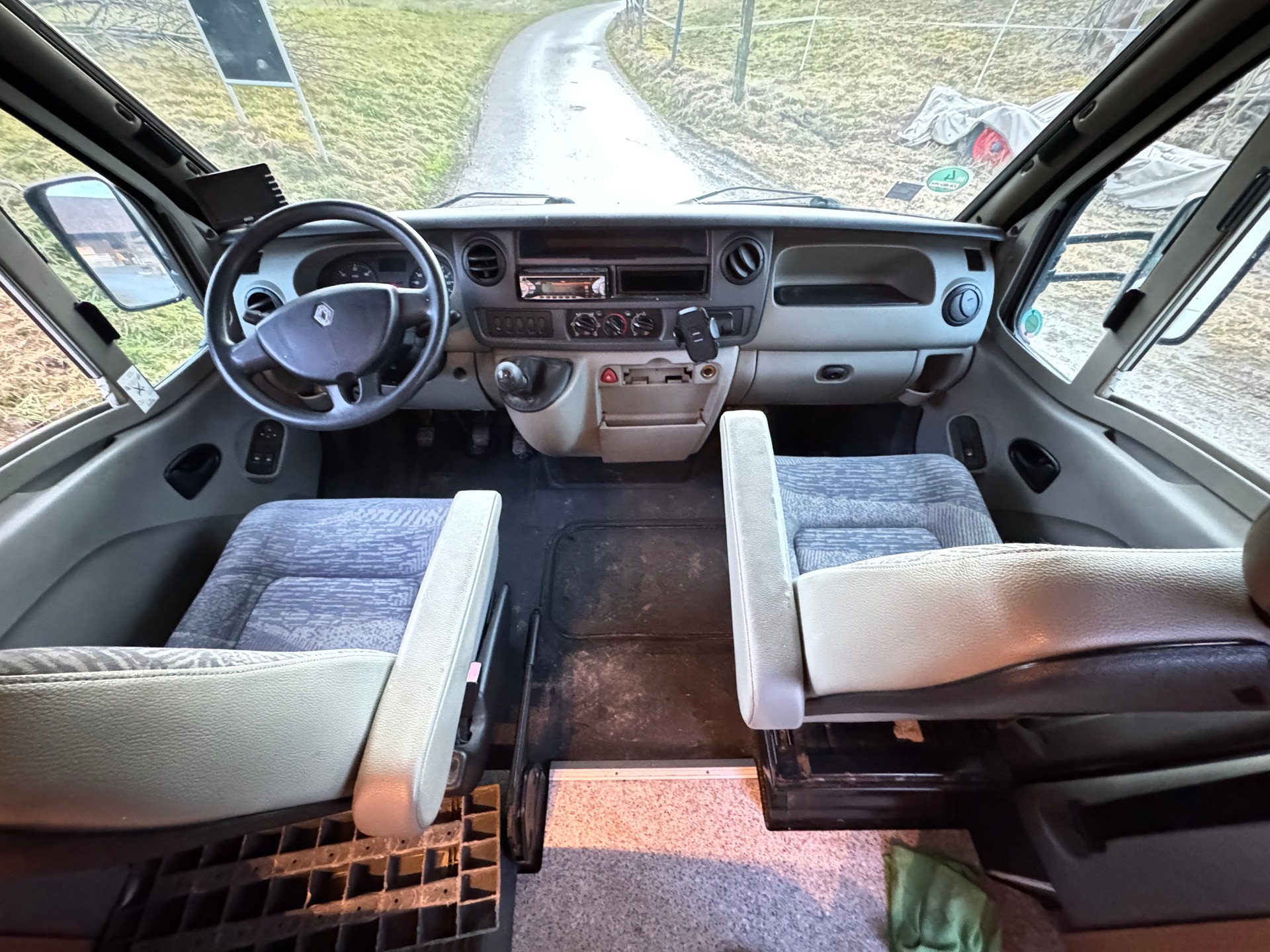 KNAUS Sun Traveller 2.8 TDI Renault Master-image-11