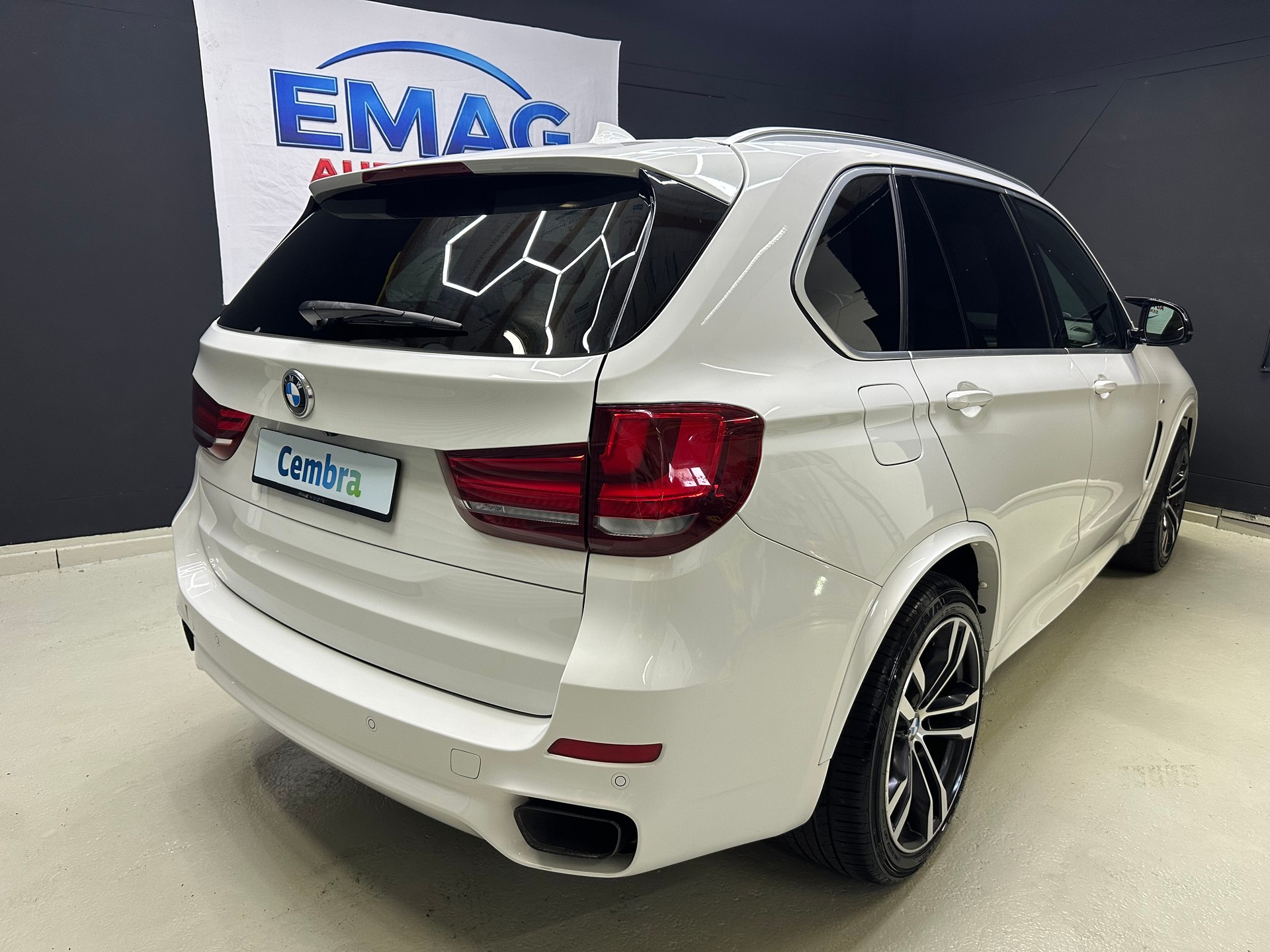 BMW X5 xDrive M50d Steptronic-image-5