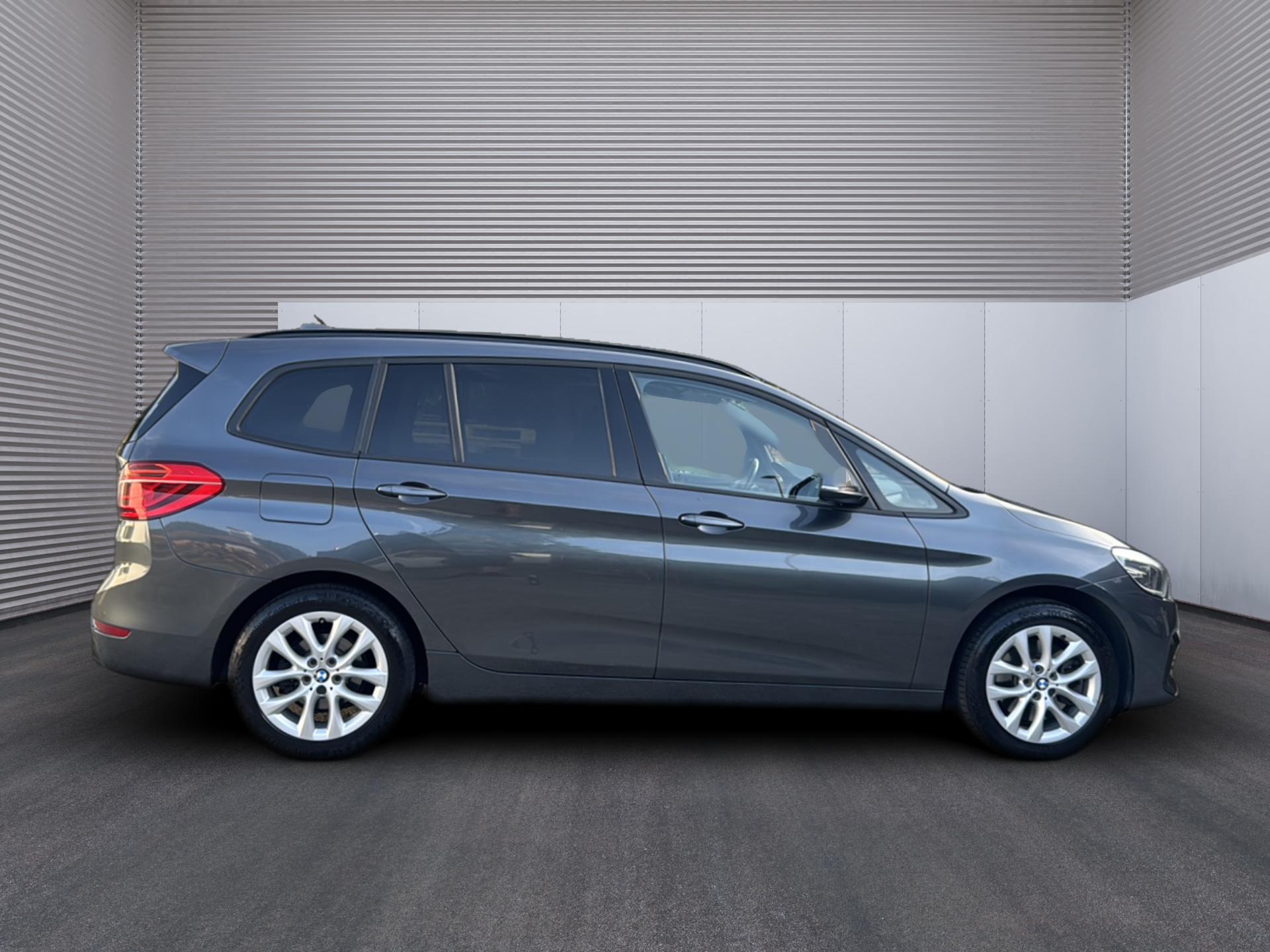 BMW 218d xDrive Gran Tourer Steptronic-image-2