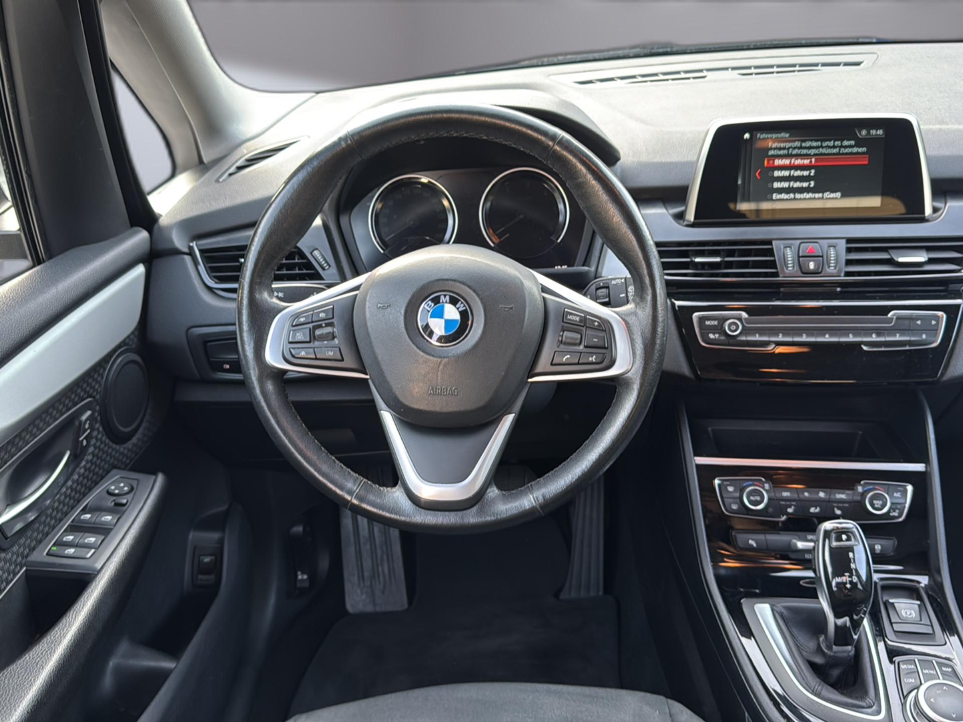BMW 218d xDrive Gran Tourer Steptronic-image-9