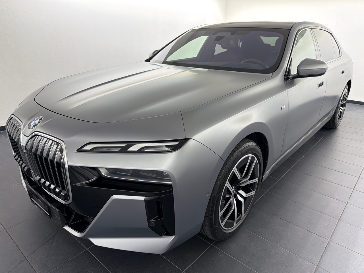 BMW 740d xDrive 48V M Sport