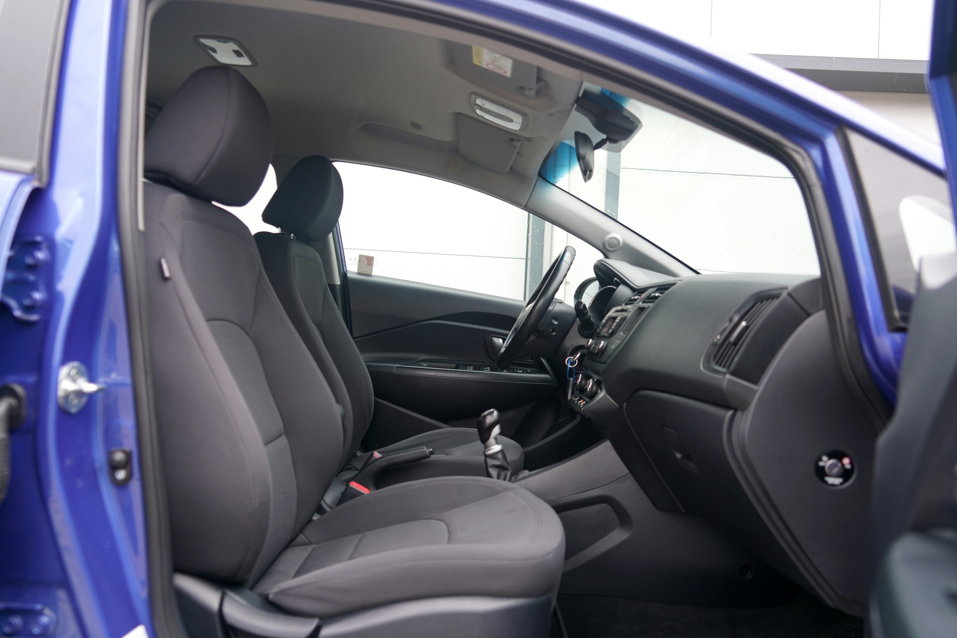 KIA Rio 1.4 CVVT Style (CH)-image-13