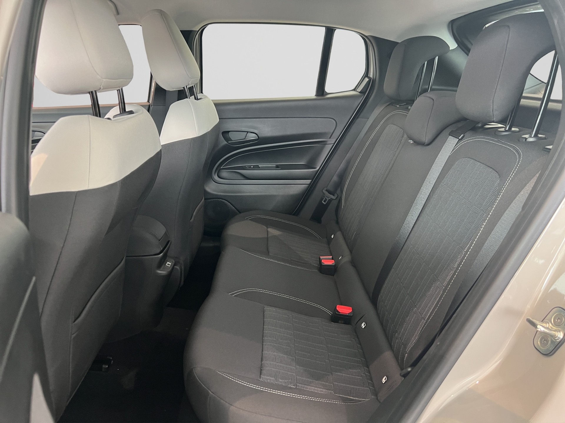 FIAT 600 1.2 Hybrid Icon Swiss Edition-image-12