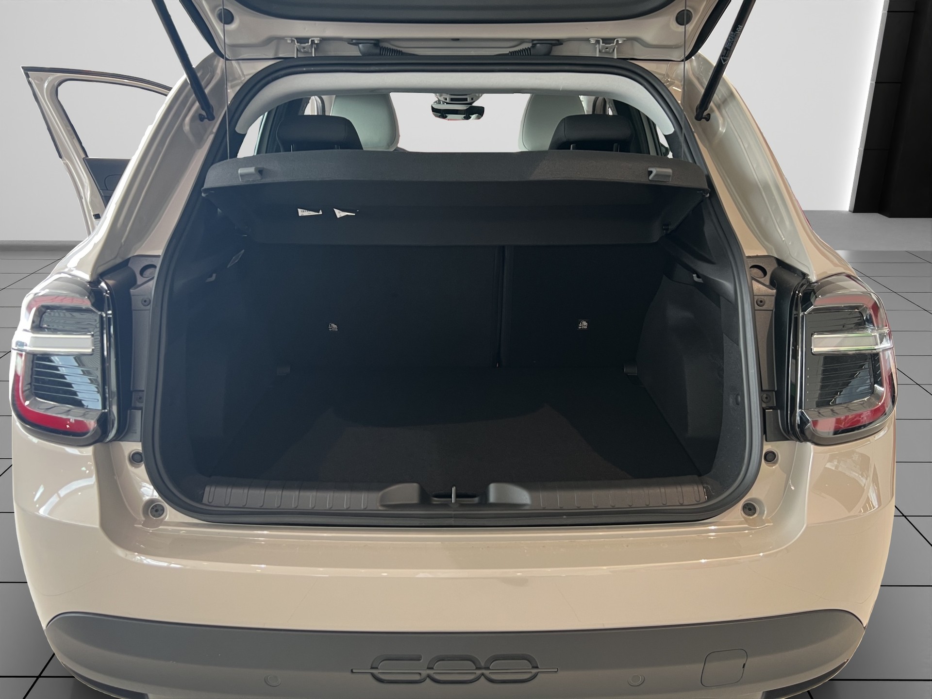 FIAT 600 1.2 Hybrid Icon Swiss Edition-image-13