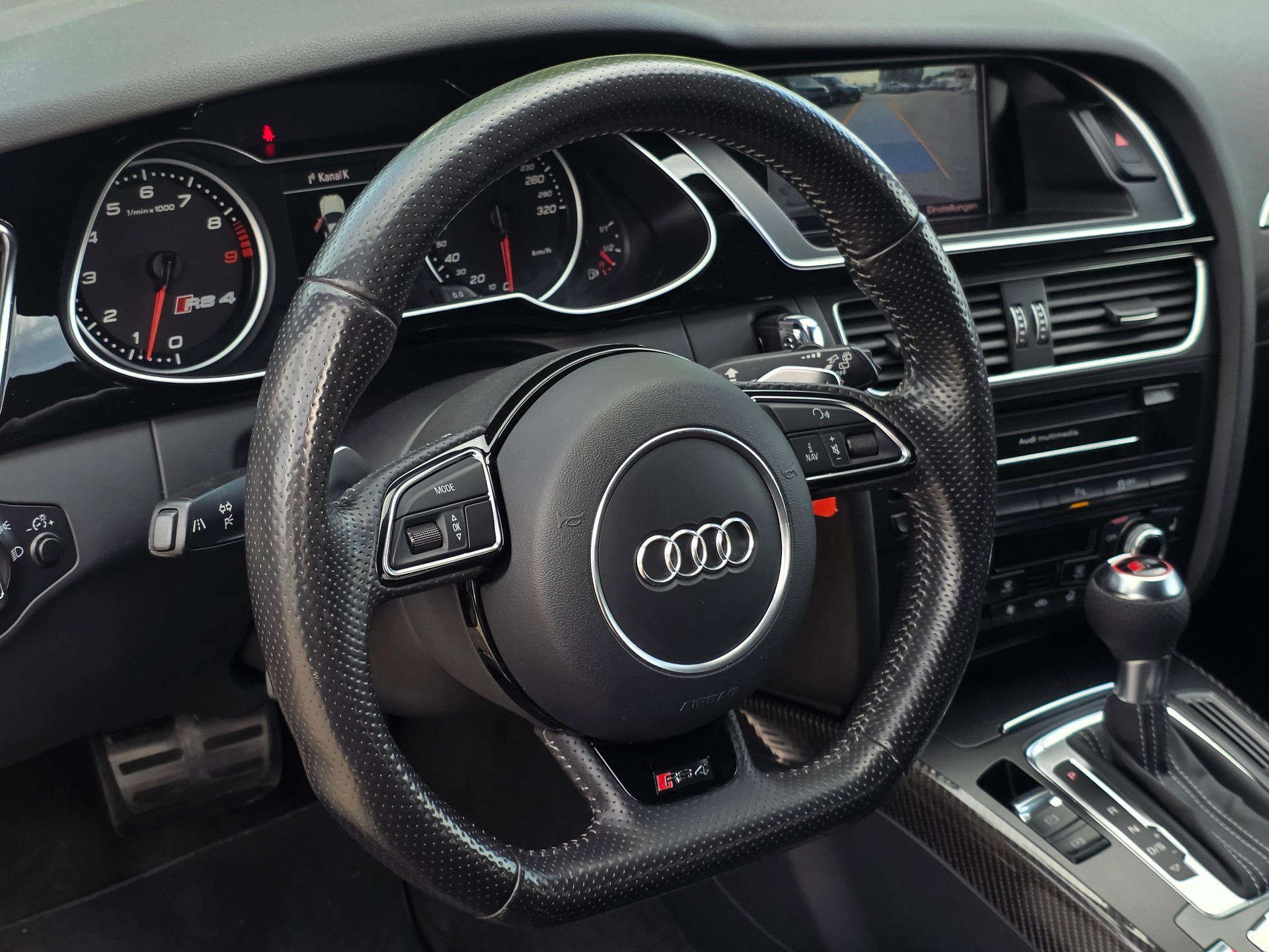 AUDI RS4 Avant 4.2 FSI V8 Quattro S-tronic * CH-Fahrzeug * Frisch ab MFK *-image-15