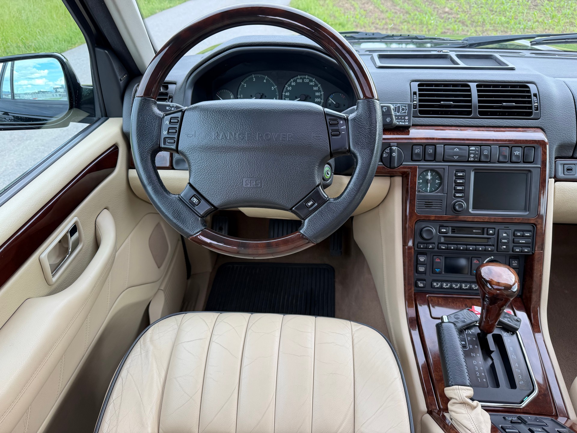 LAND ROVER Range Rover 4.6 Vogue-image-10
