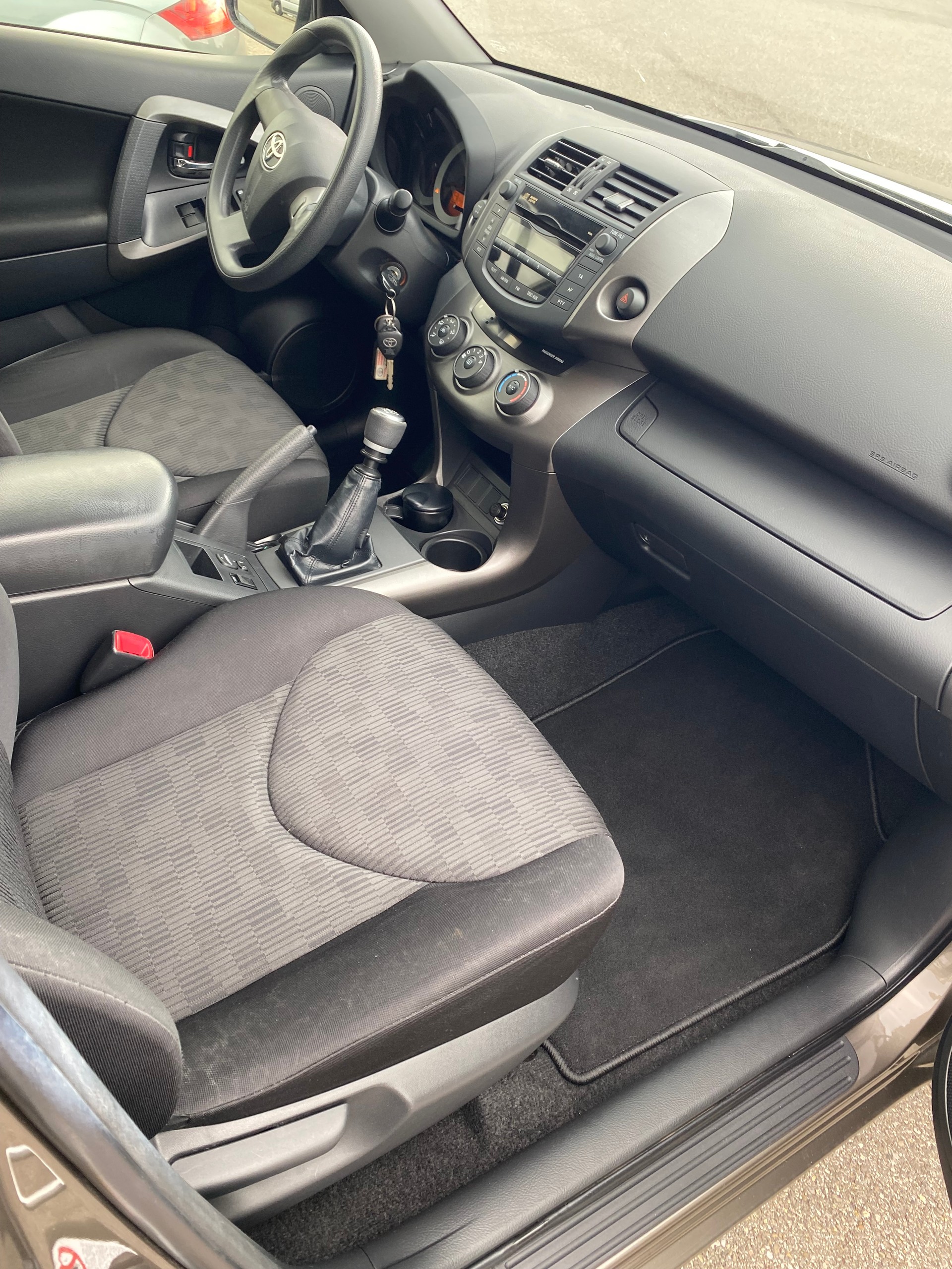 TOYOTA RAV-4 2.0 16V Linea Sol Multidrive-image-13
