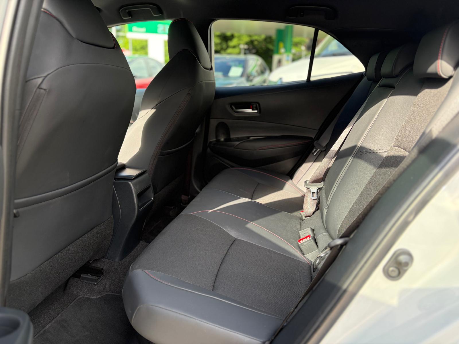 TOYOTA Corolla 2.0 HSD GR Sport e- CVT-image-10