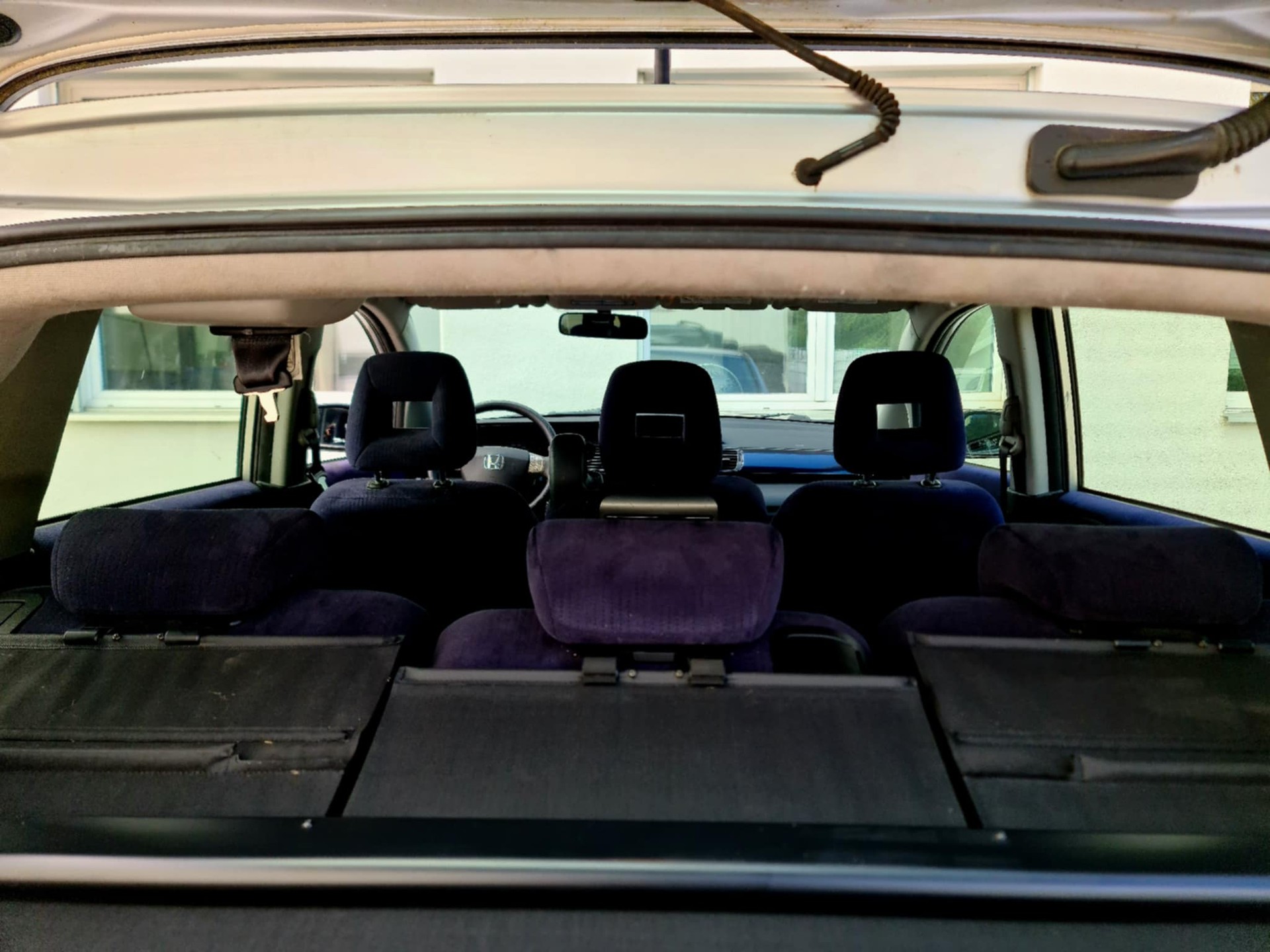 HONDA FR-V 1.8i Comfort-image-9