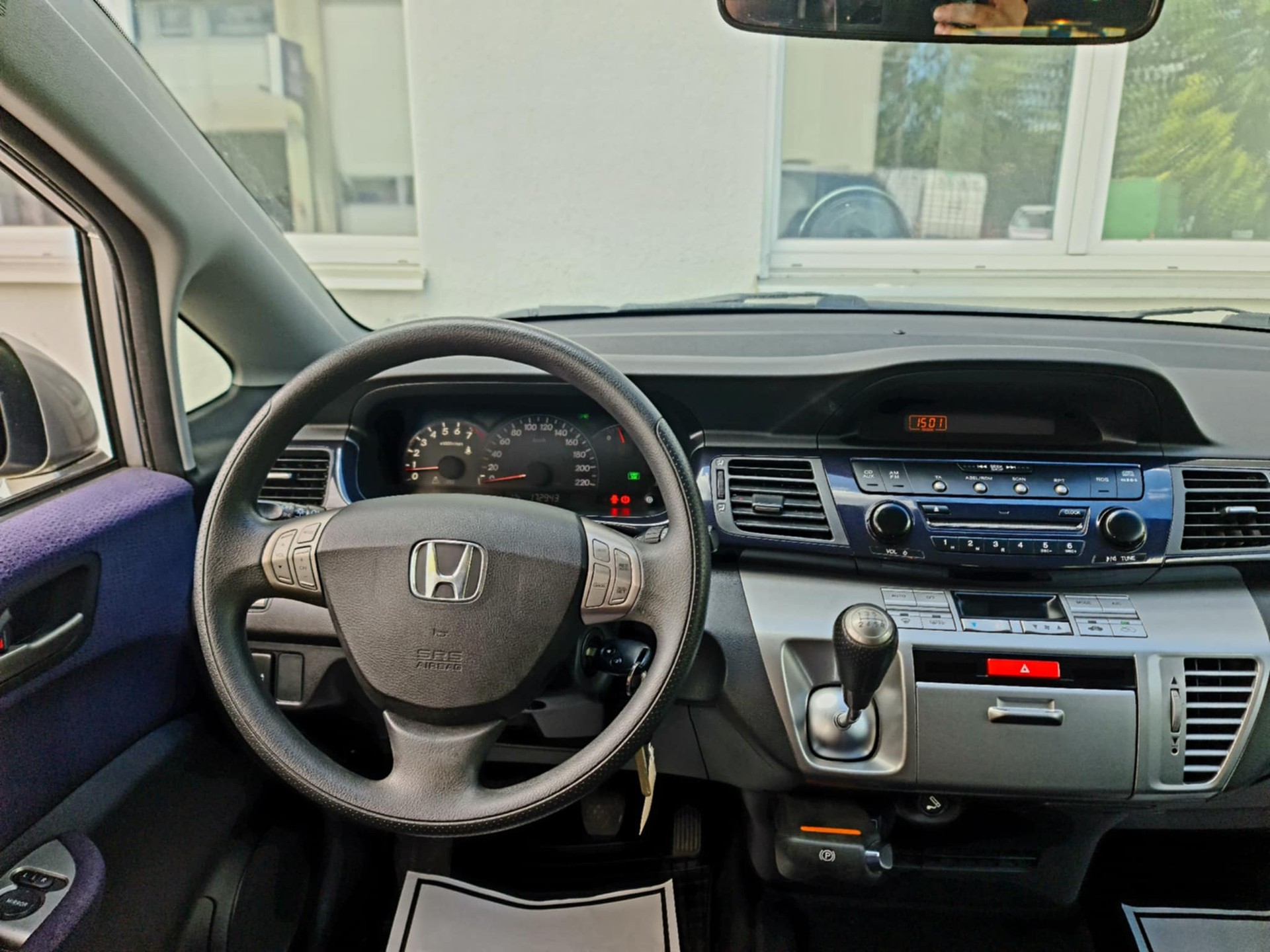 HONDA FR-V 1.8i Comfort-image-13