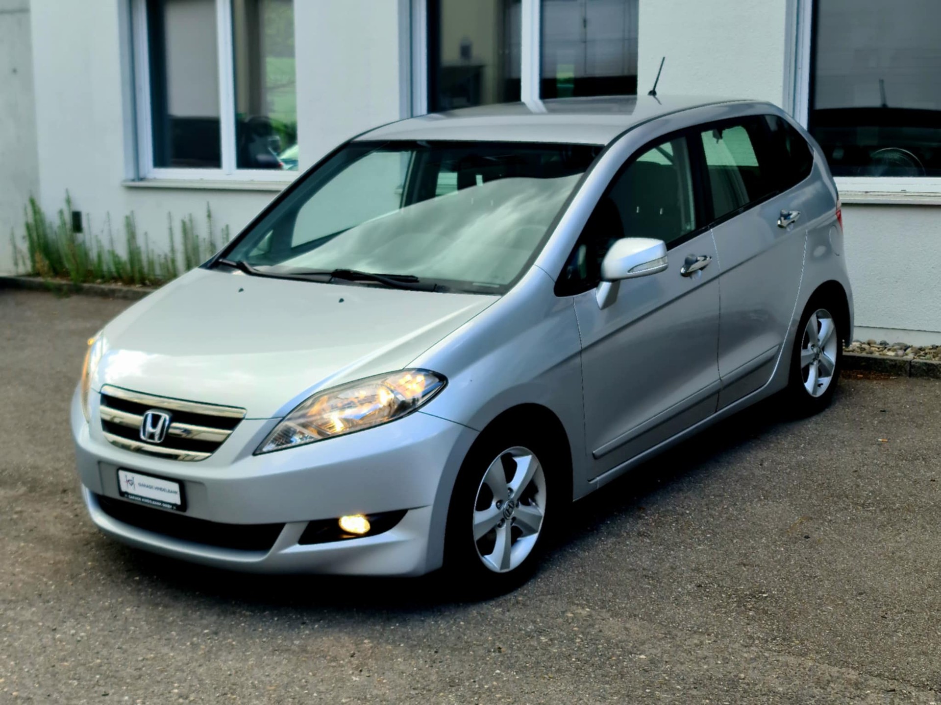HONDA FR-V 1.8i Comfort-image-3