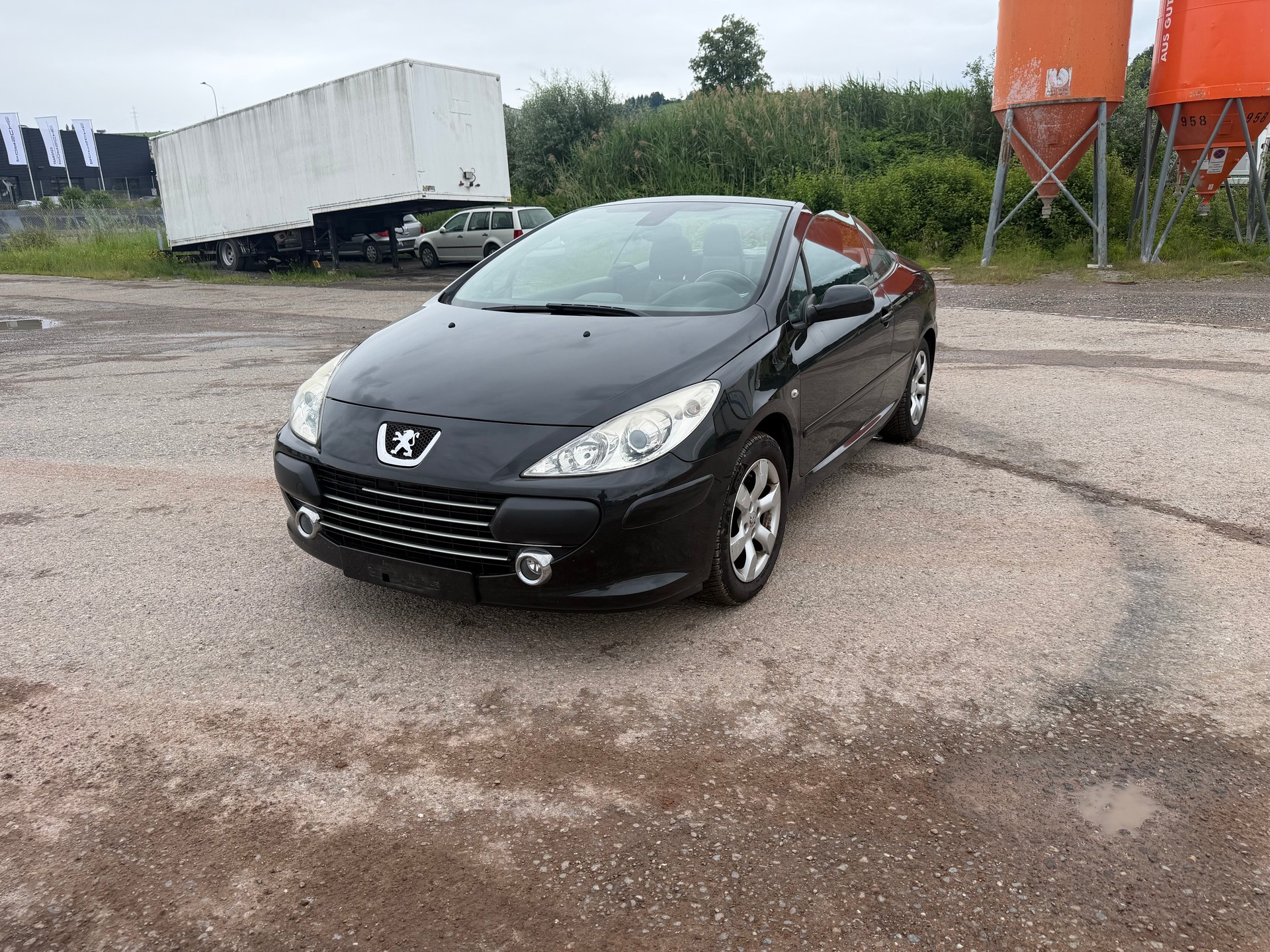 PEUGEOT 307 CC 2.0 HDI Platinum Edition-image-0