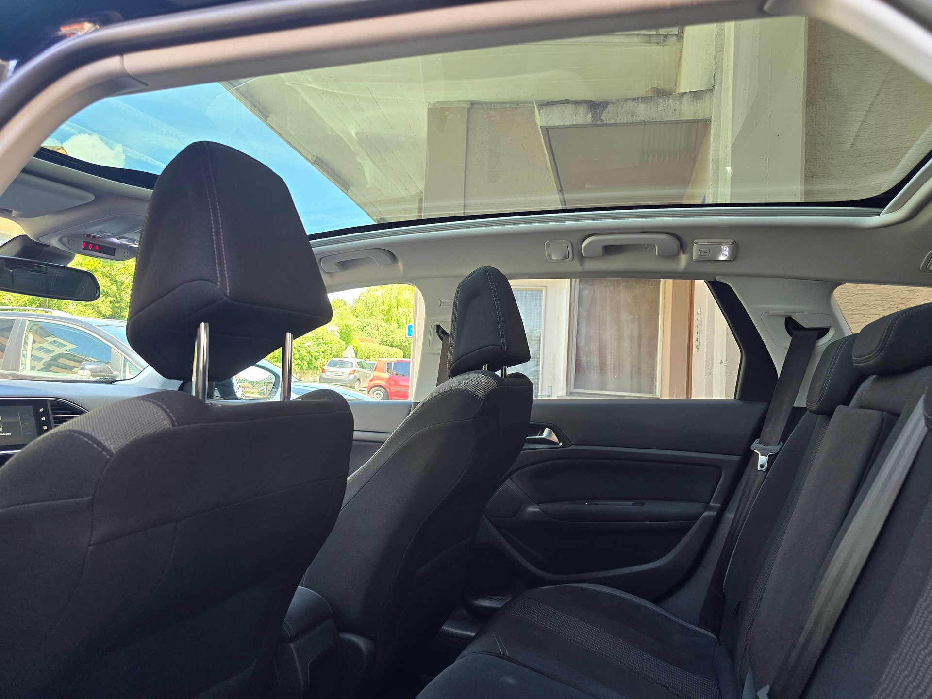PEUGEOT 308 SW 1.2 THP Style Automatic-image-11
