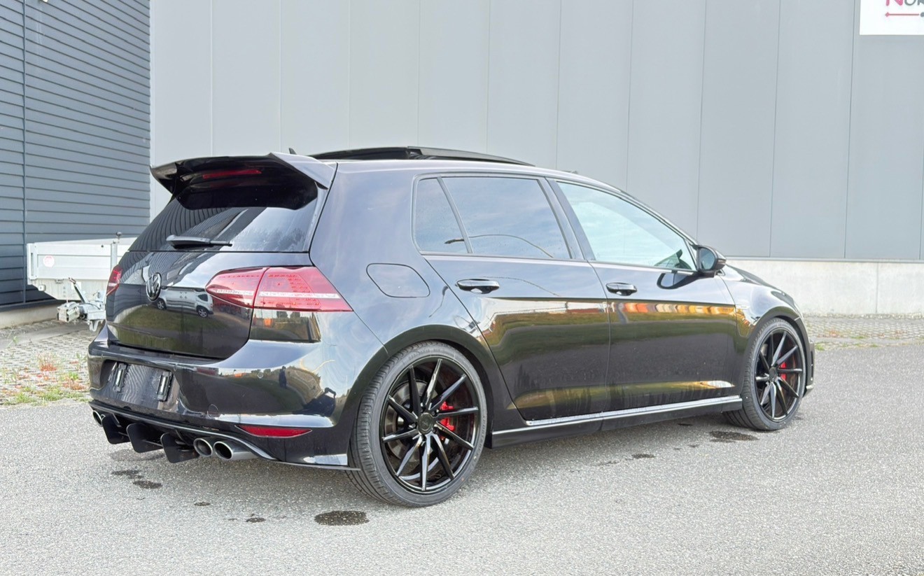 VW Golf 2.0 TSI R 4Motion DSG-image-7