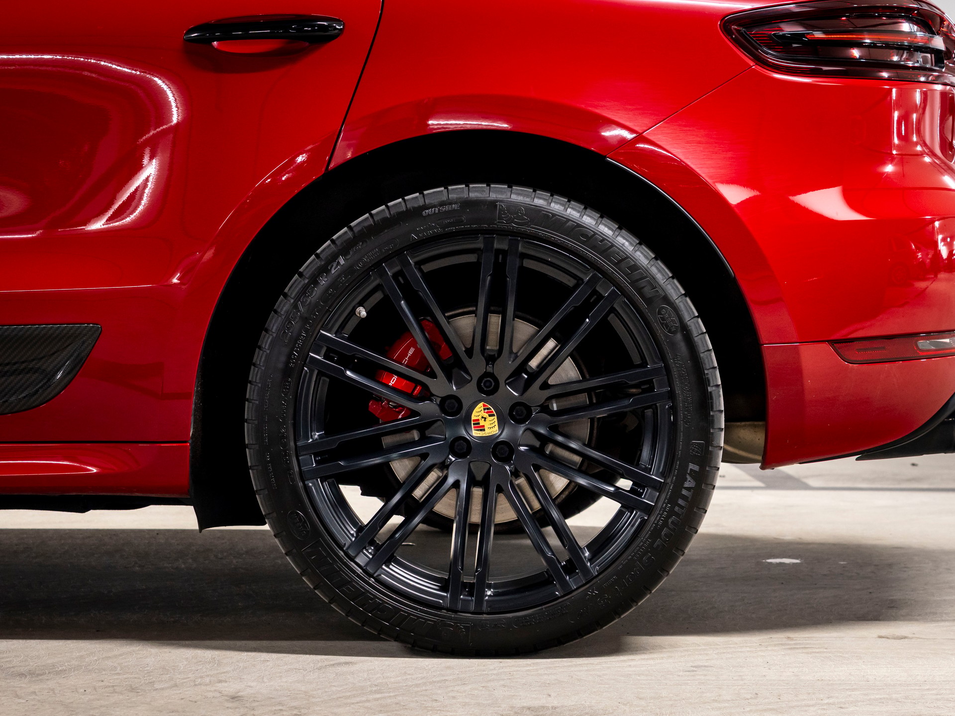PORSCHE Macan GTS PDK-image-10