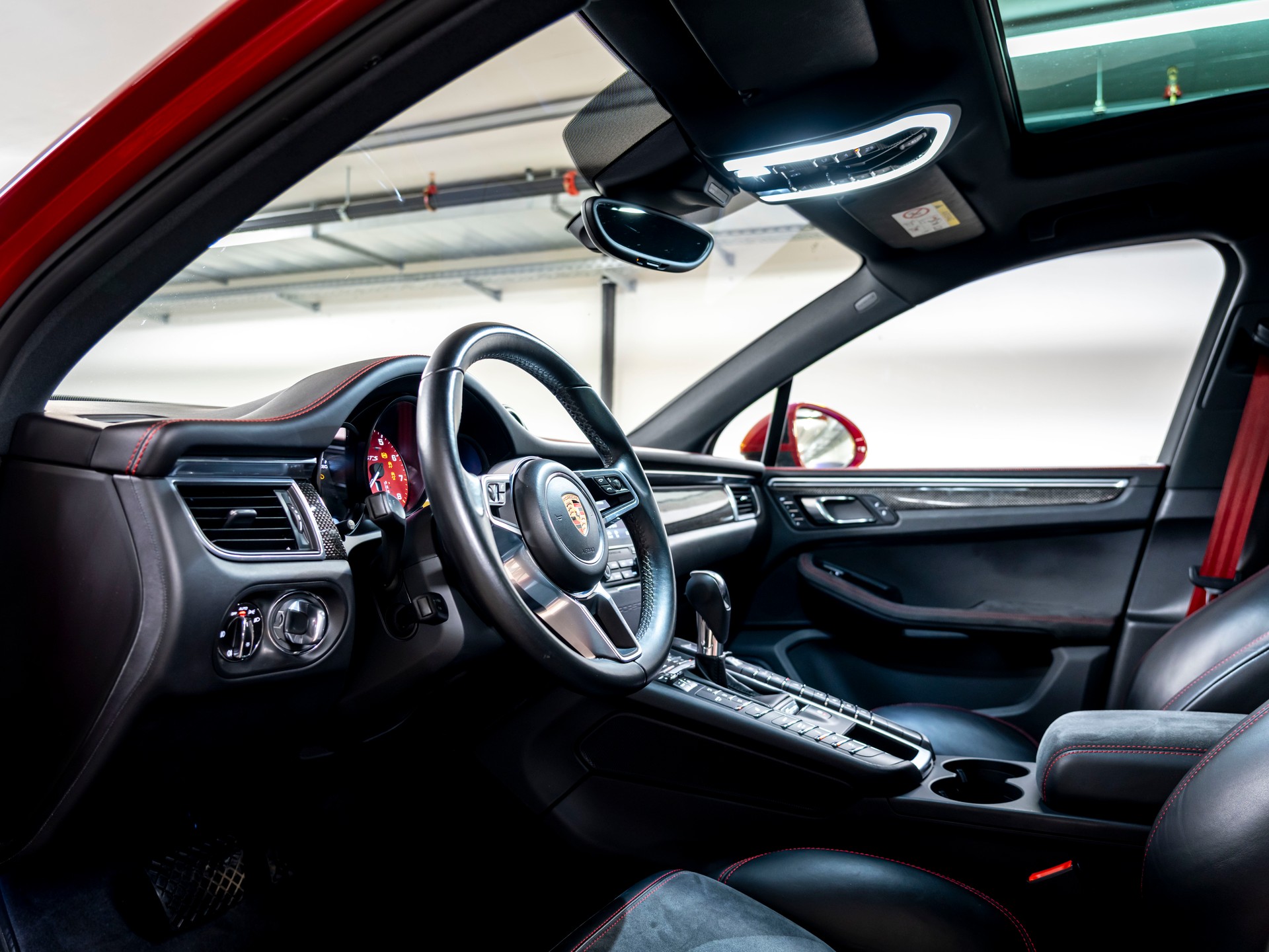 PORSCHE Macan GTS PDK-image-16