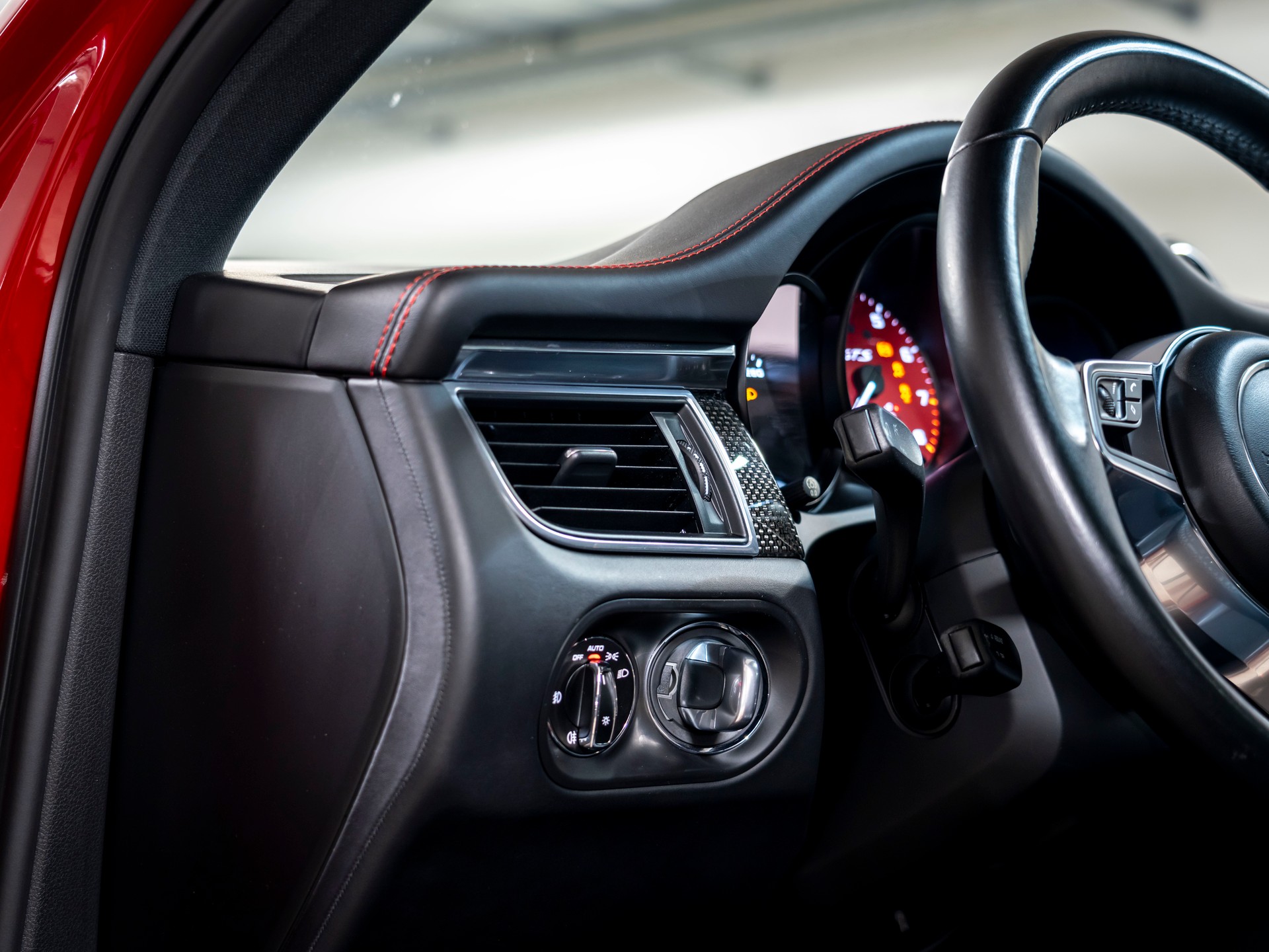 PORSCHE Macan GTS PDK-image-17