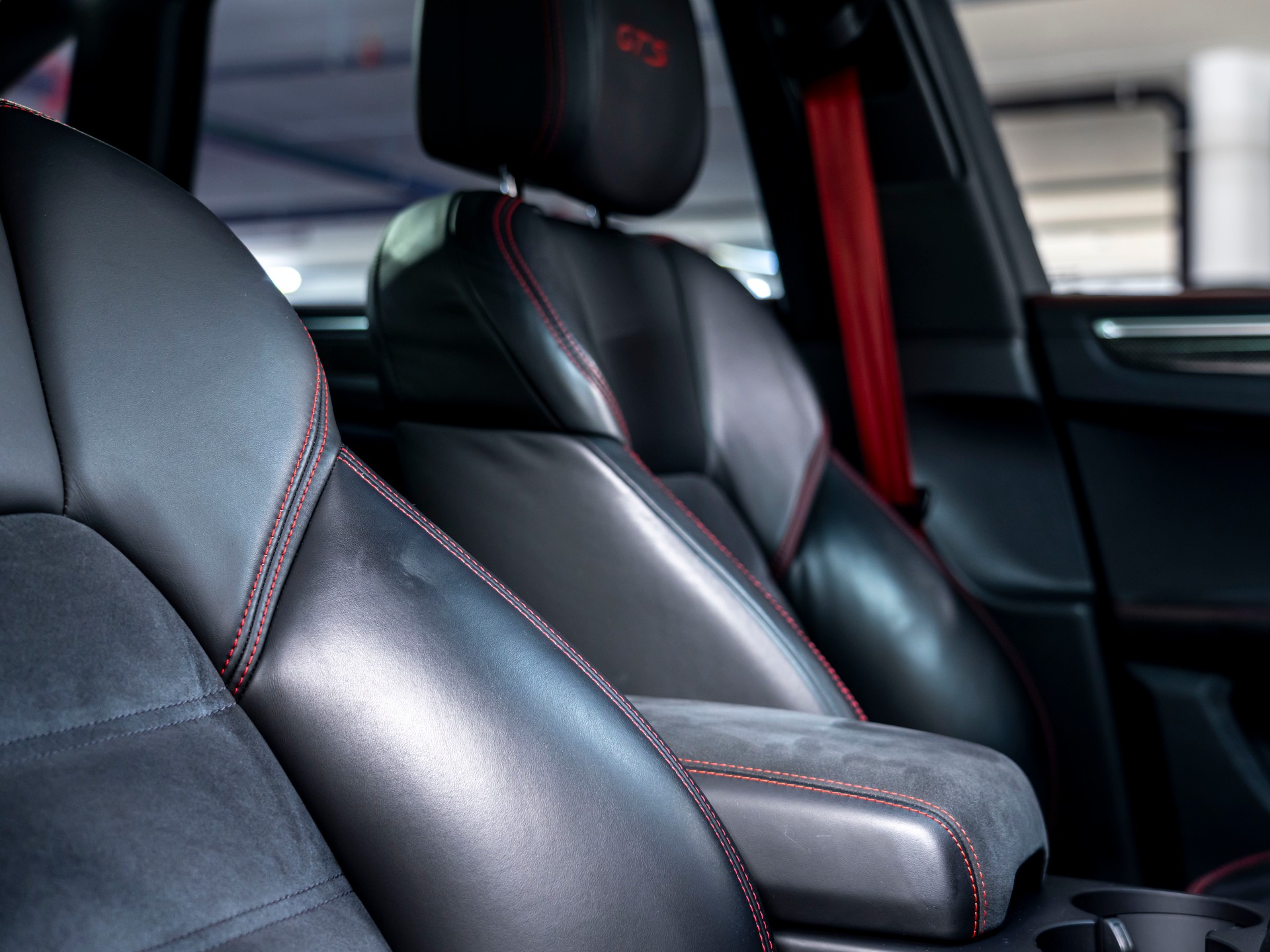 PORSCHE Macan GTS PDK-image-25
