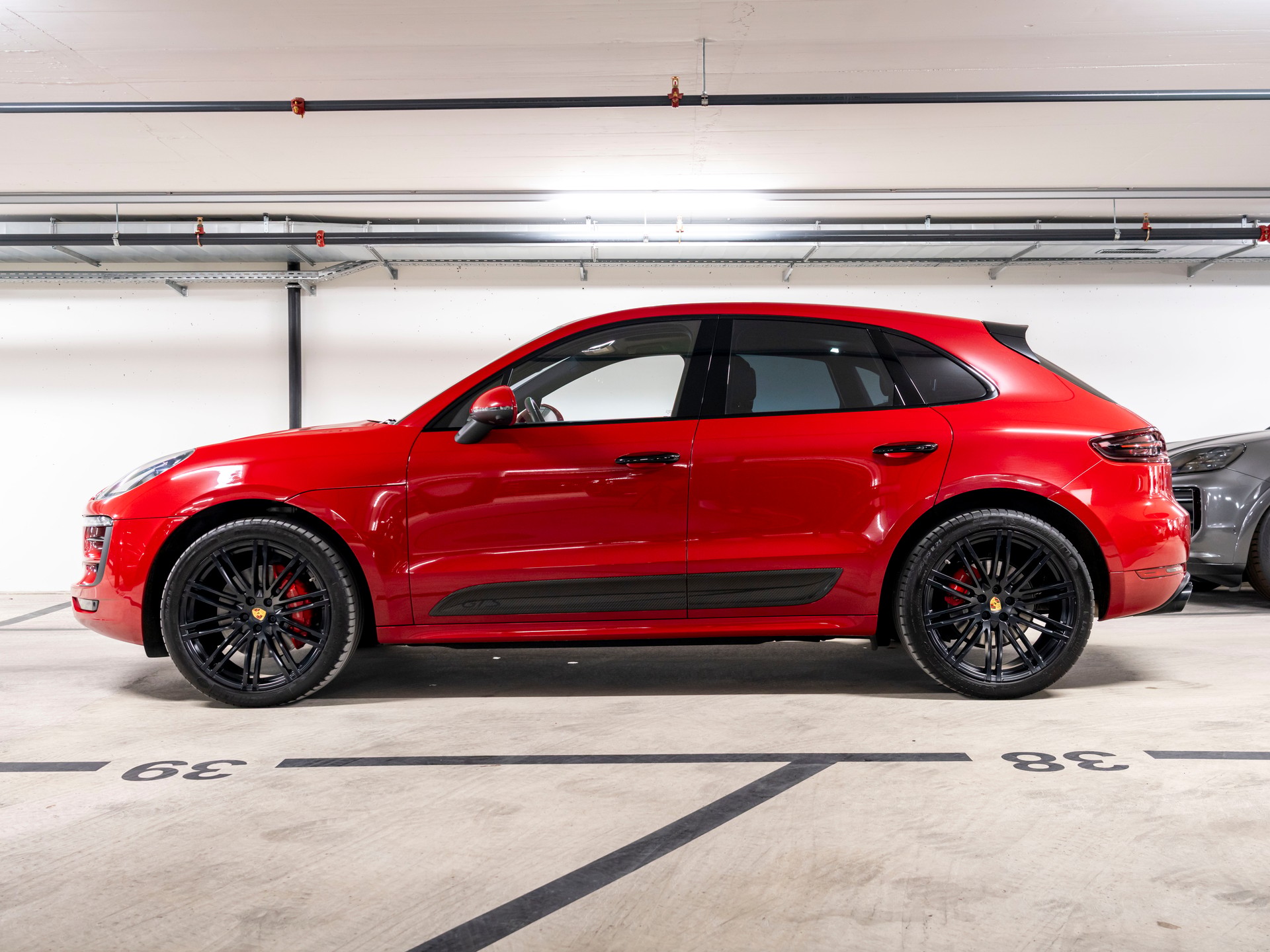 PORSCHE Macan GTS PDK-image-1