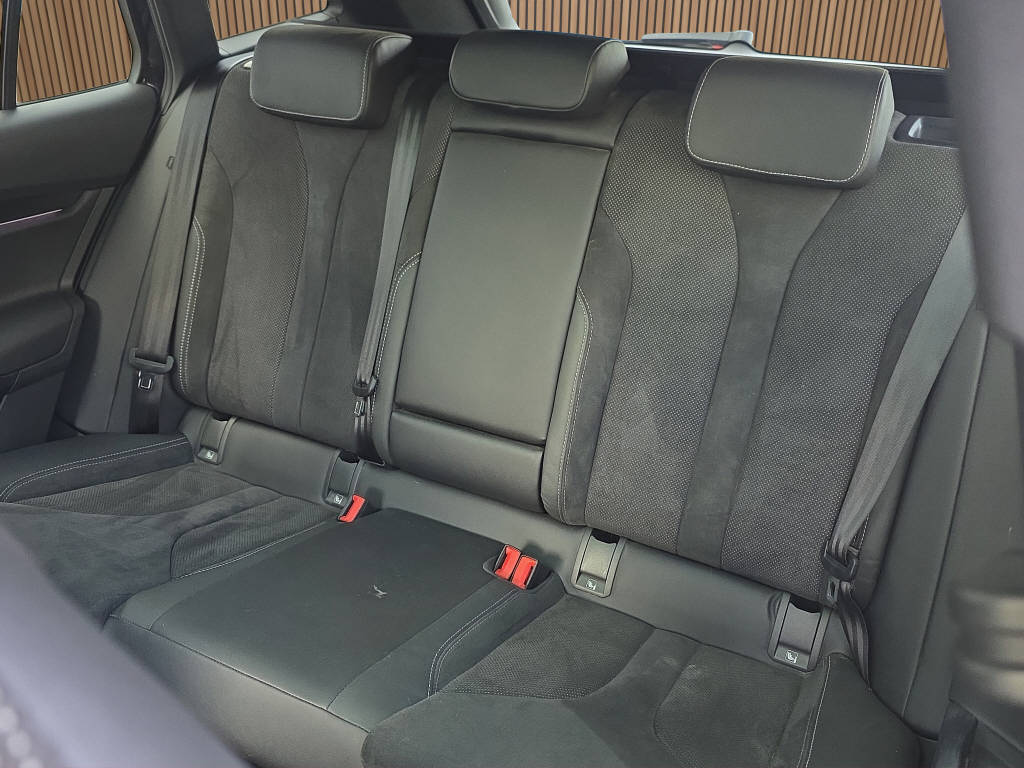 SKODA Enyaq iV 80x-image-17