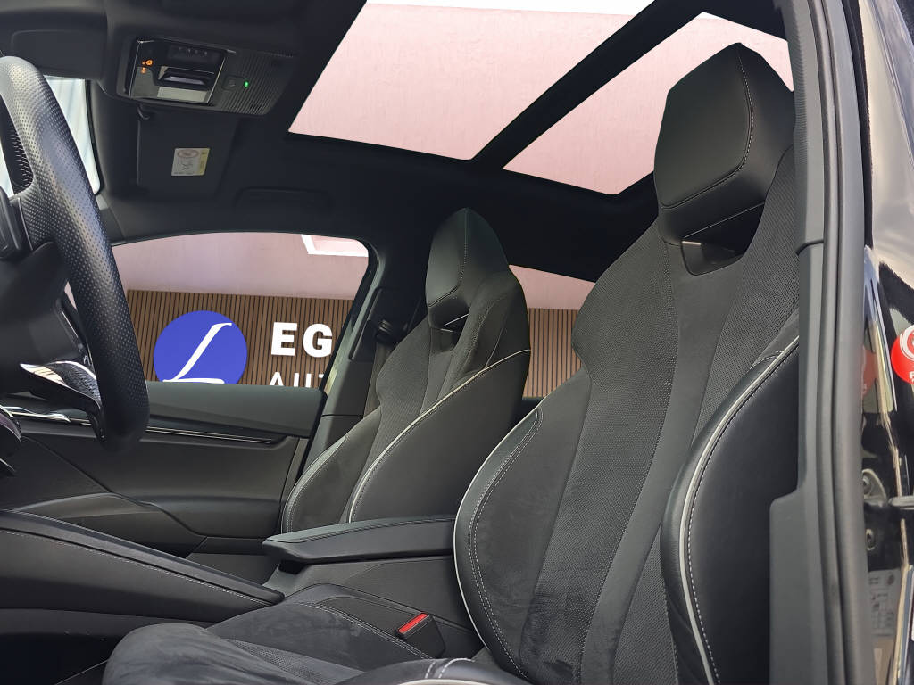 SKODA Enyaq iV 80x-image-12