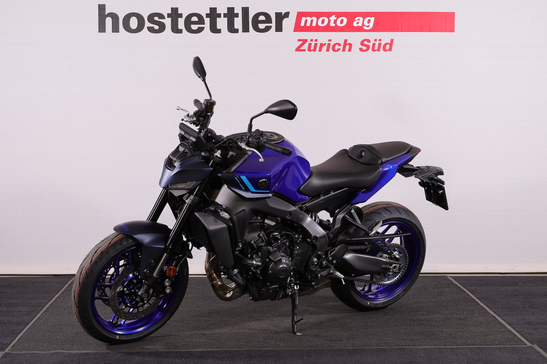 YAMAHA MT-09-showroom-element-1