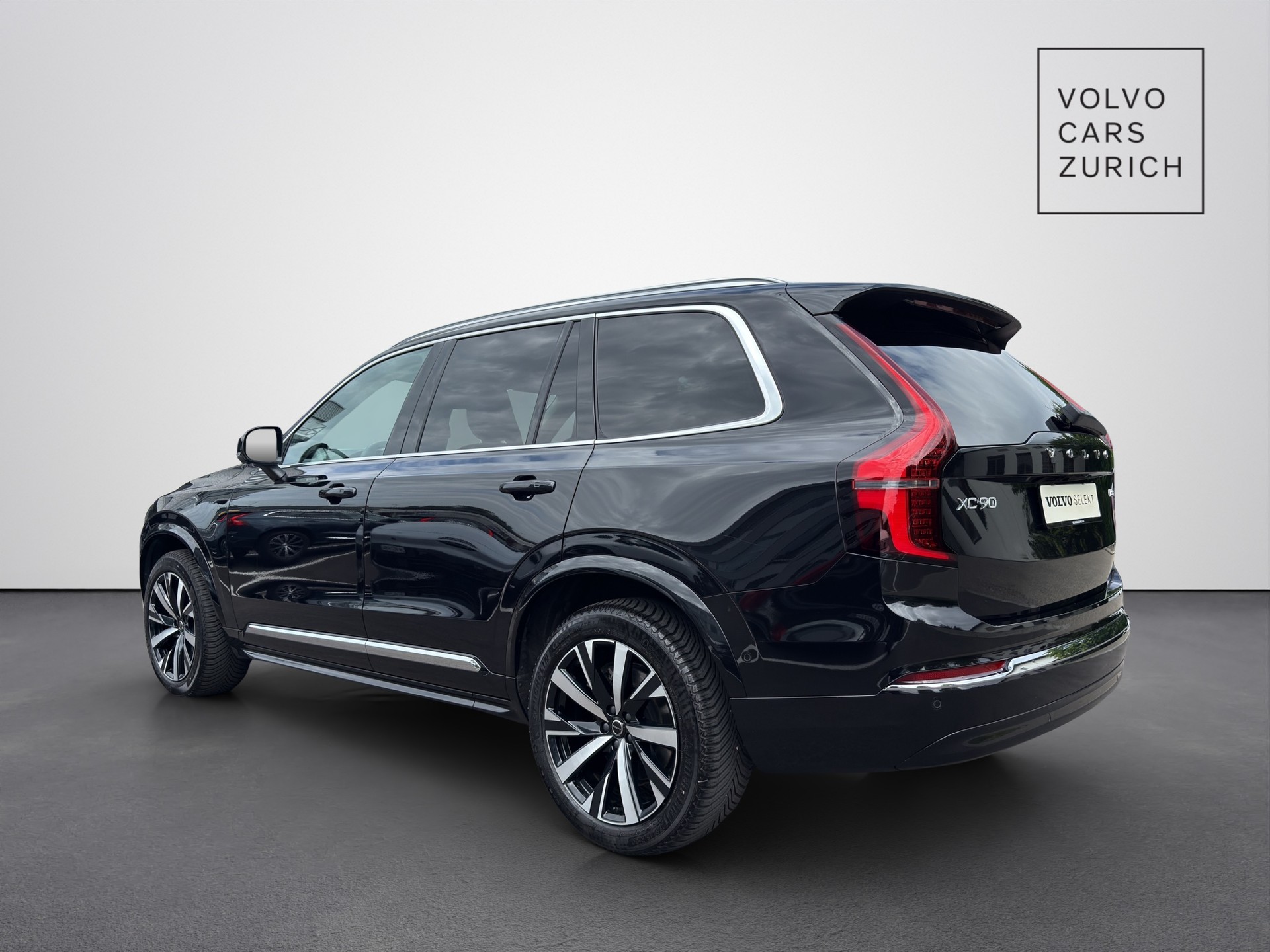 VOLVO XC90 2.0 B5 MH Plus Bright AWD-image-1