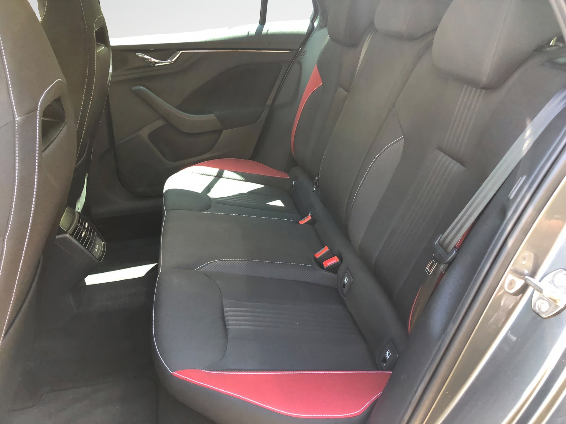 SKODA Scala 1.5 TSI ACT Monte Carlo DSG-image-10
