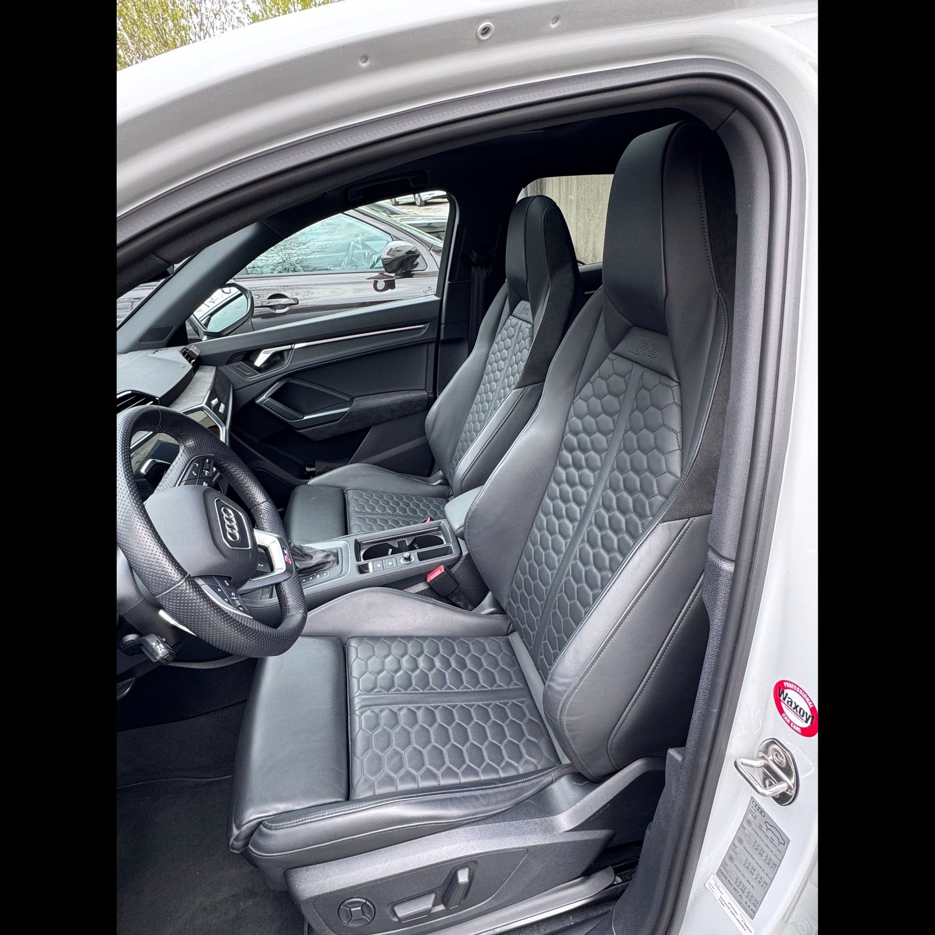 AUDI 2.5 TFSI quattro S-Tronic-image-5