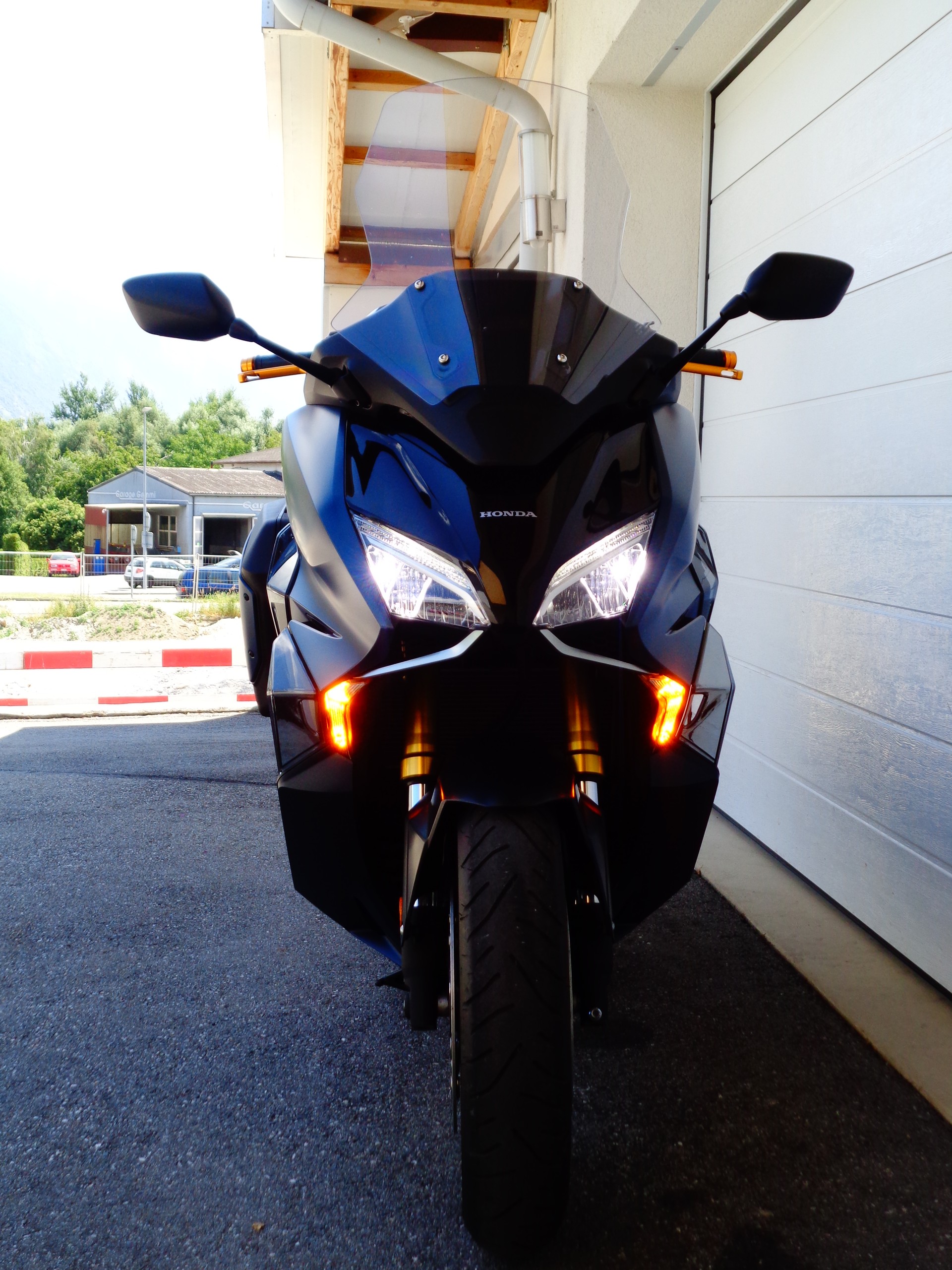 HONDA NSS 750 Forza DCT-showroom-element-2
