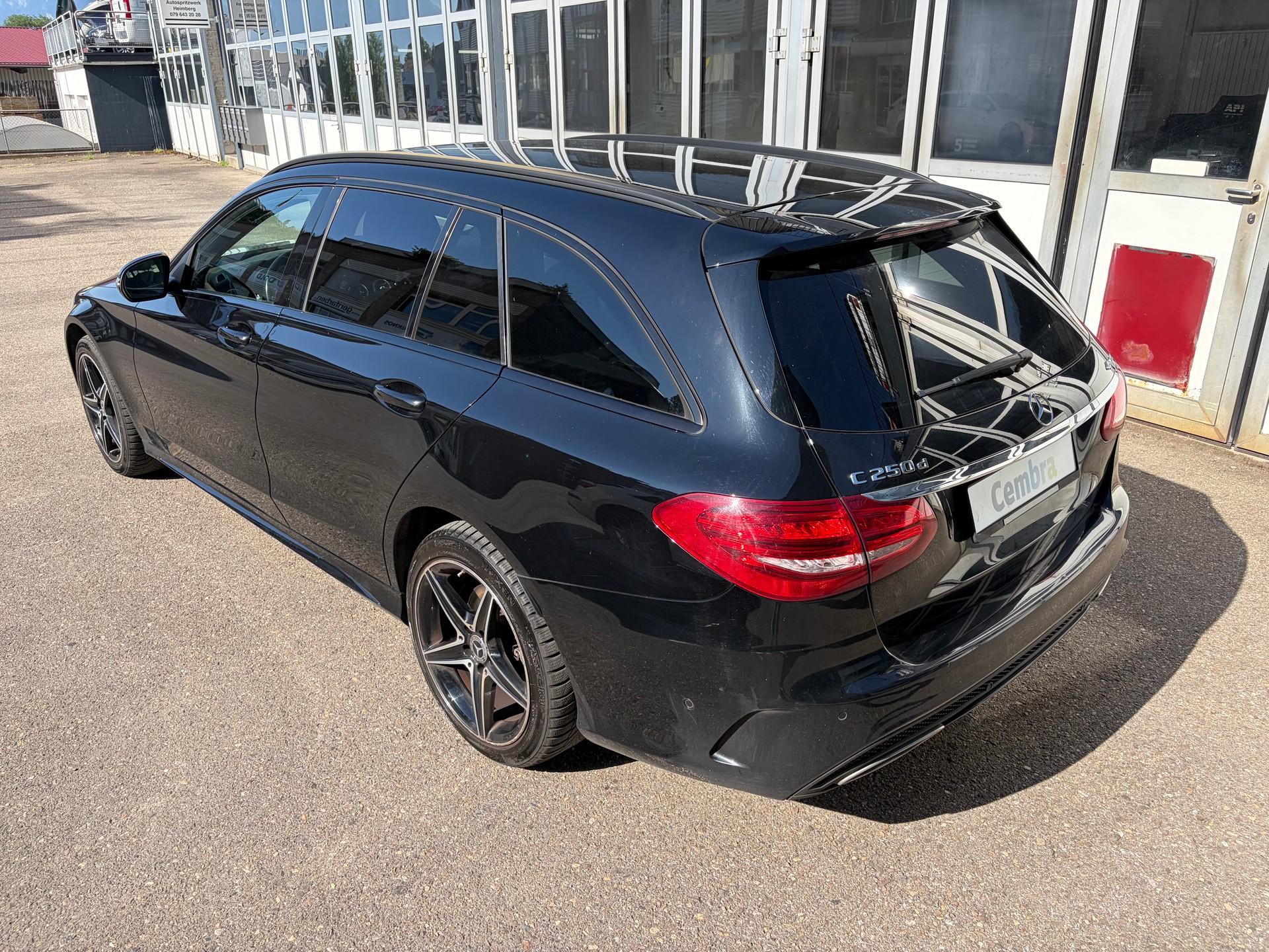 MERCEDES-BENZ C 250 BlueTEC AMG Line 4Matic 7G-Tronic-image-2