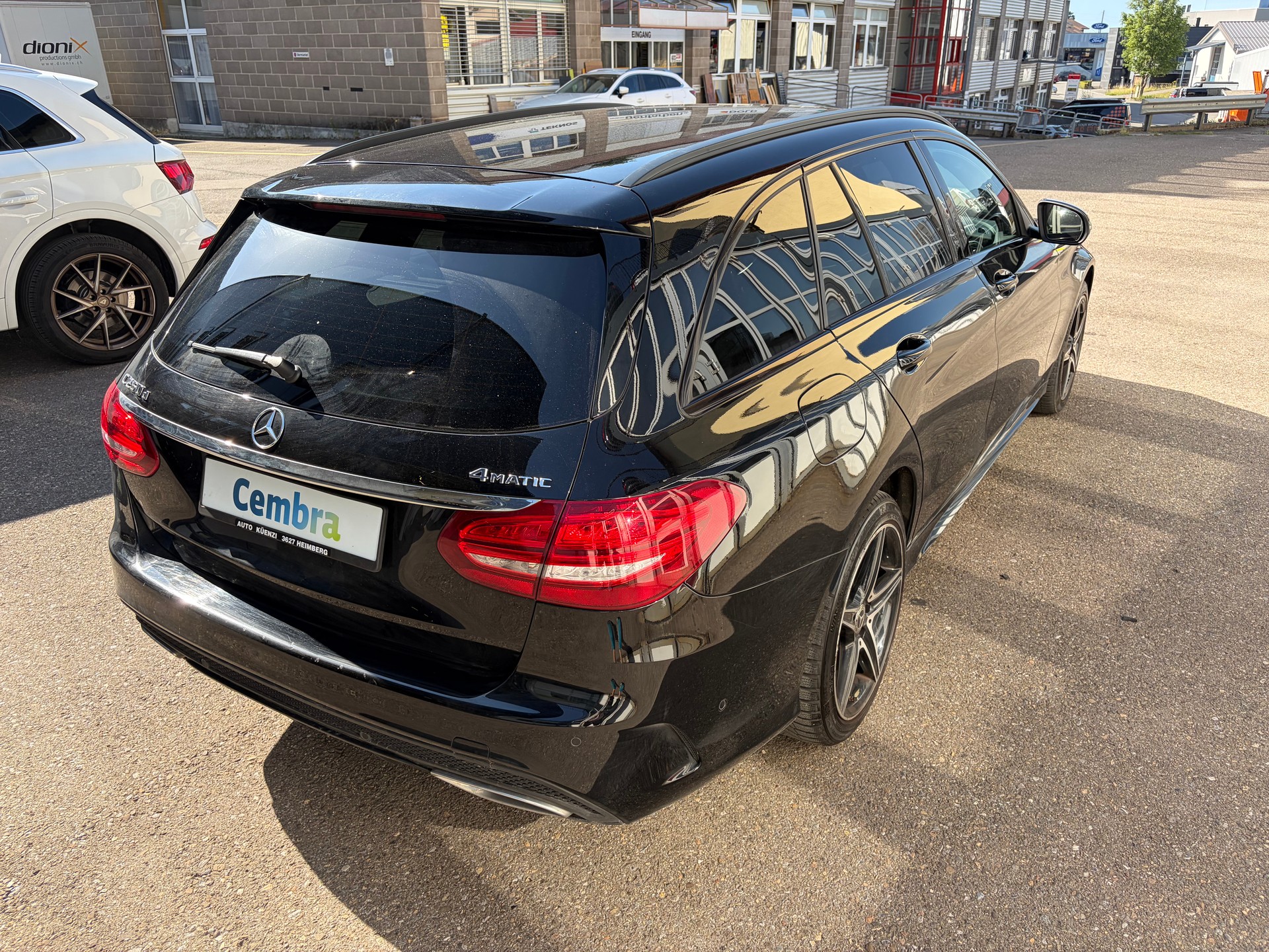 MERCEDES-BENZ C 250 BlueTEC AMG Line 4Matic 7G-Tronic-image-3