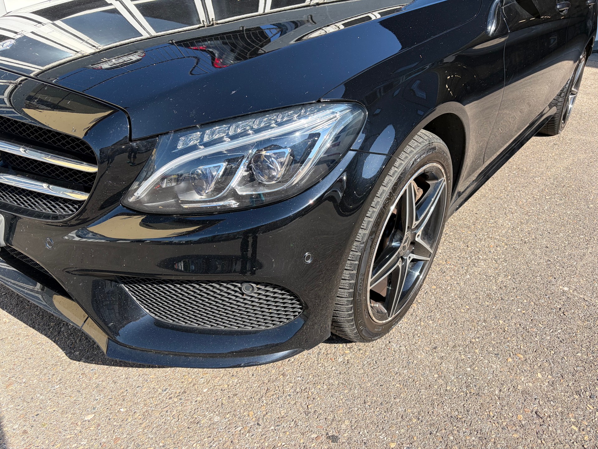 MERCEDES-BENZ C 250 BlueTEC AMG Line 4Matic 7G-Tronic-image-4
