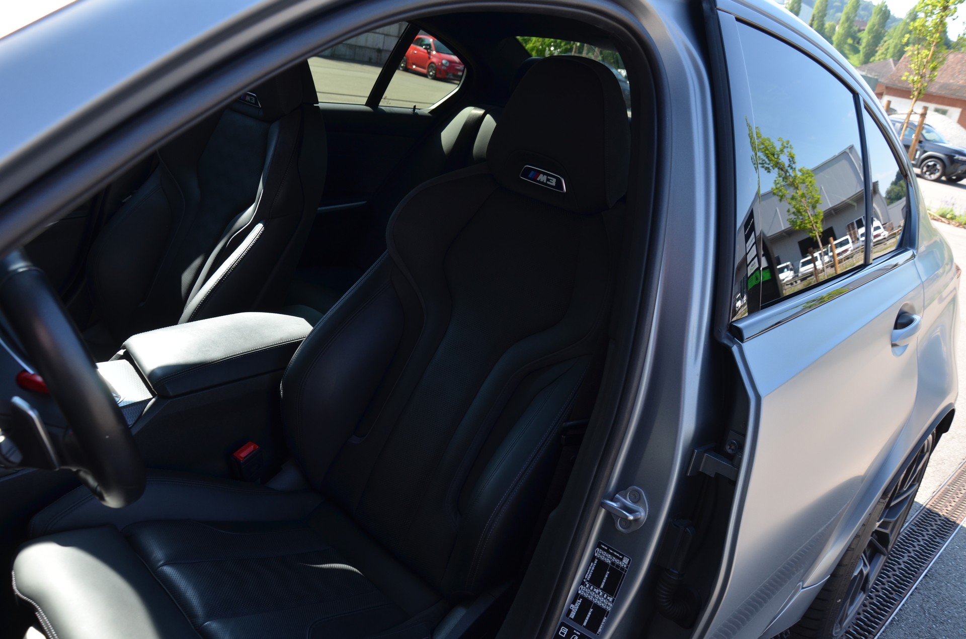 BMW M3 Competition M xDrive-image-15