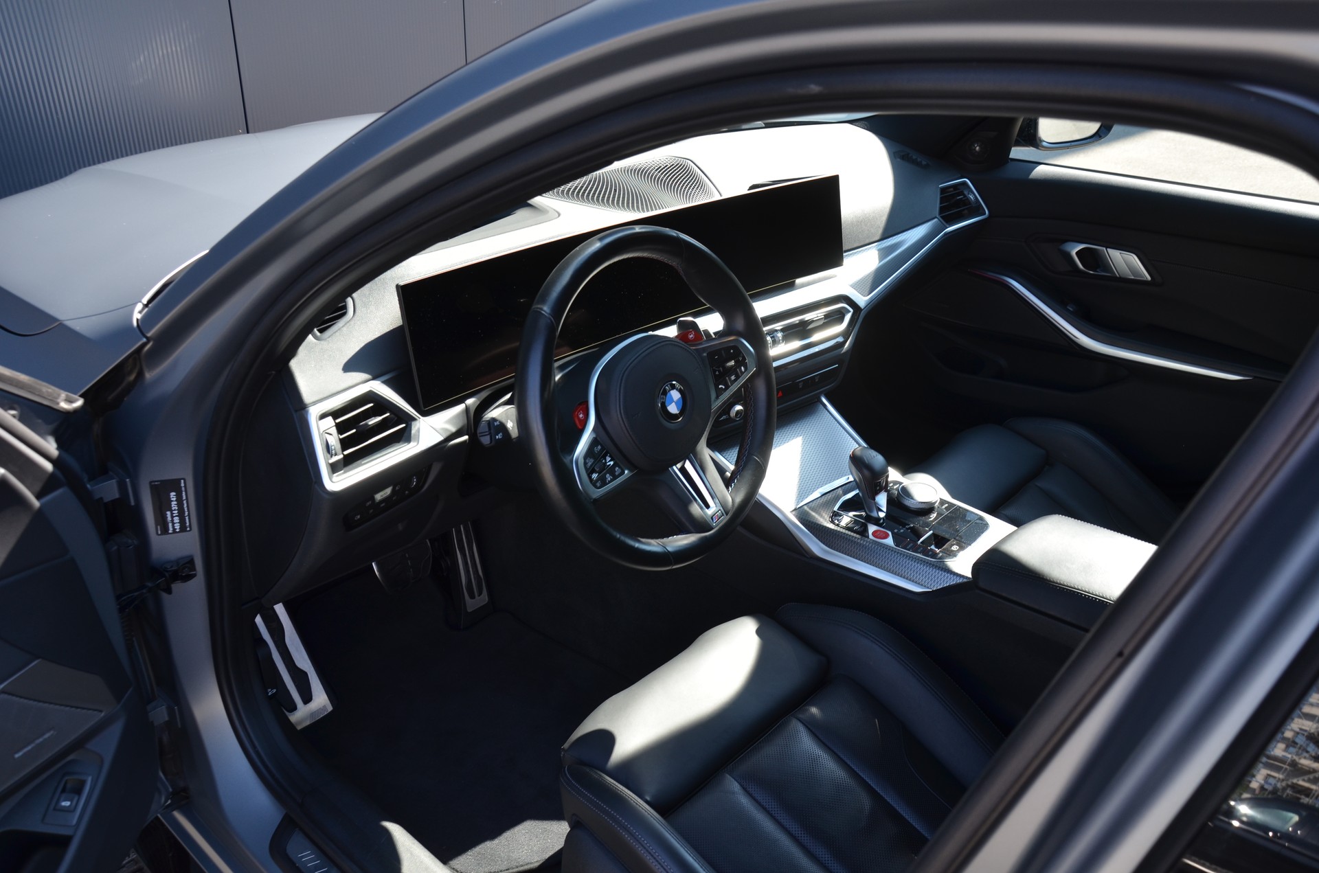 BMW M3 Competition M xDrive-image-13