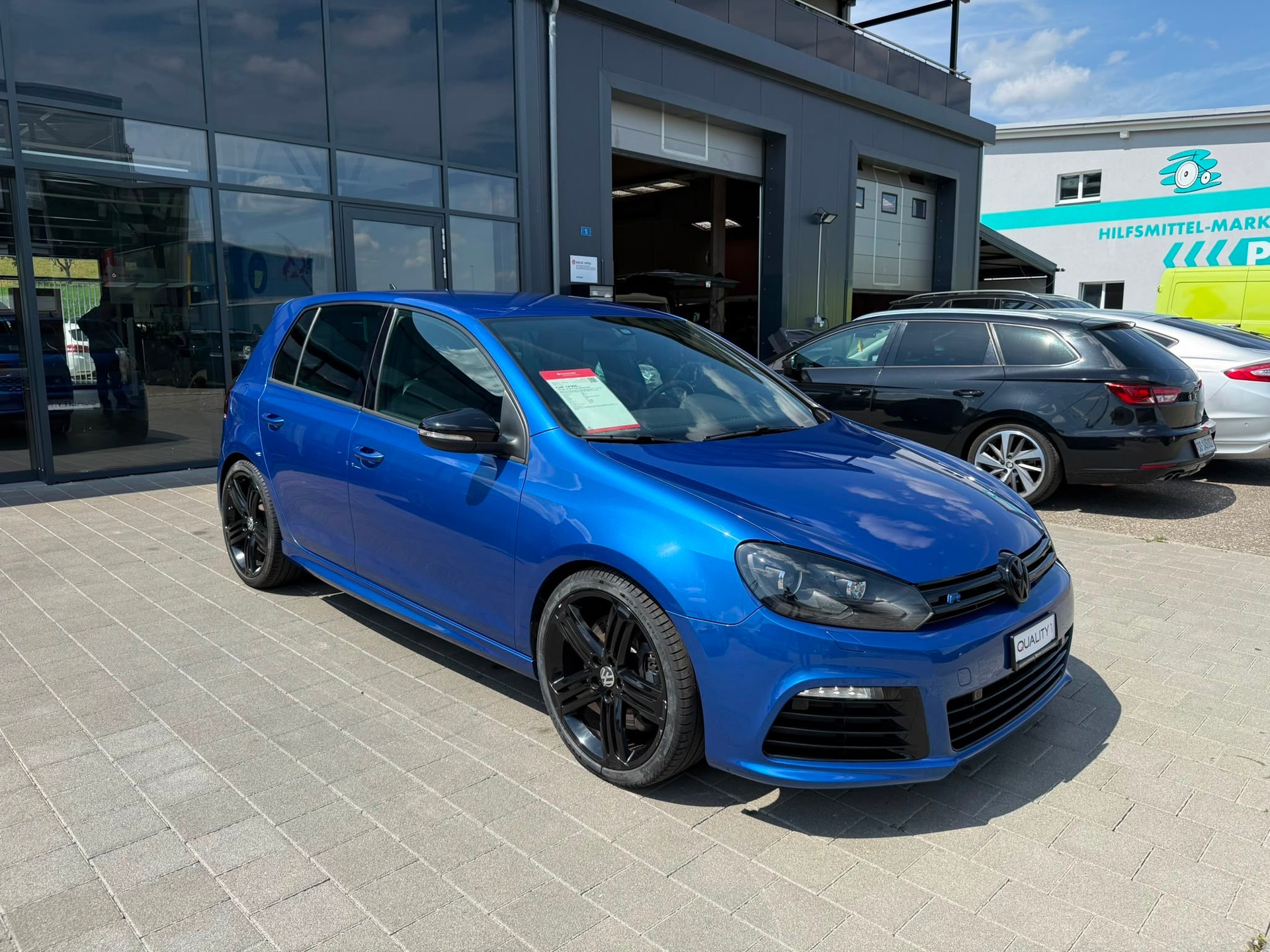 VW Golf 2.0 TSI R Team 4Motion DSG-image-6