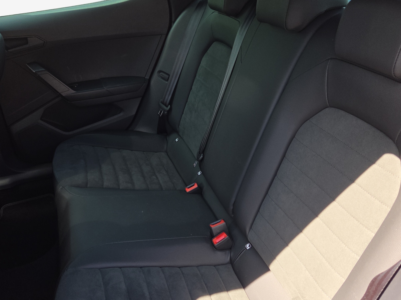 SEAT Ibiza 1.5 EcoTSI FR DSG-image-11