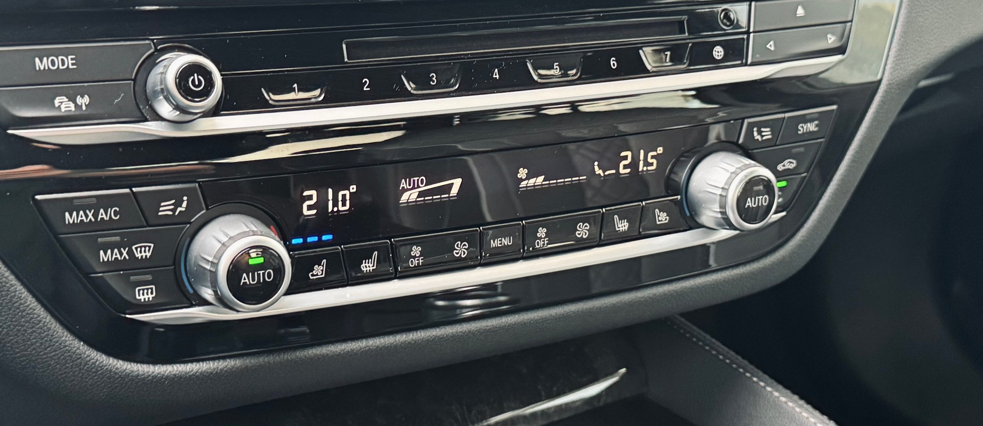 BMW 540i xDrive M Sport-image-17