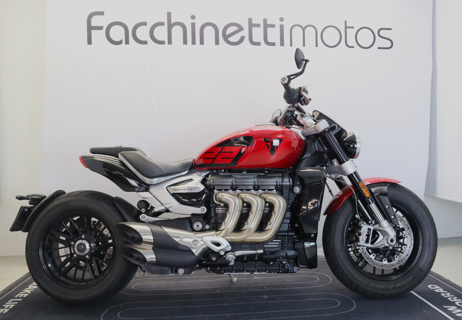 TRIUMPH Rocket 3 R