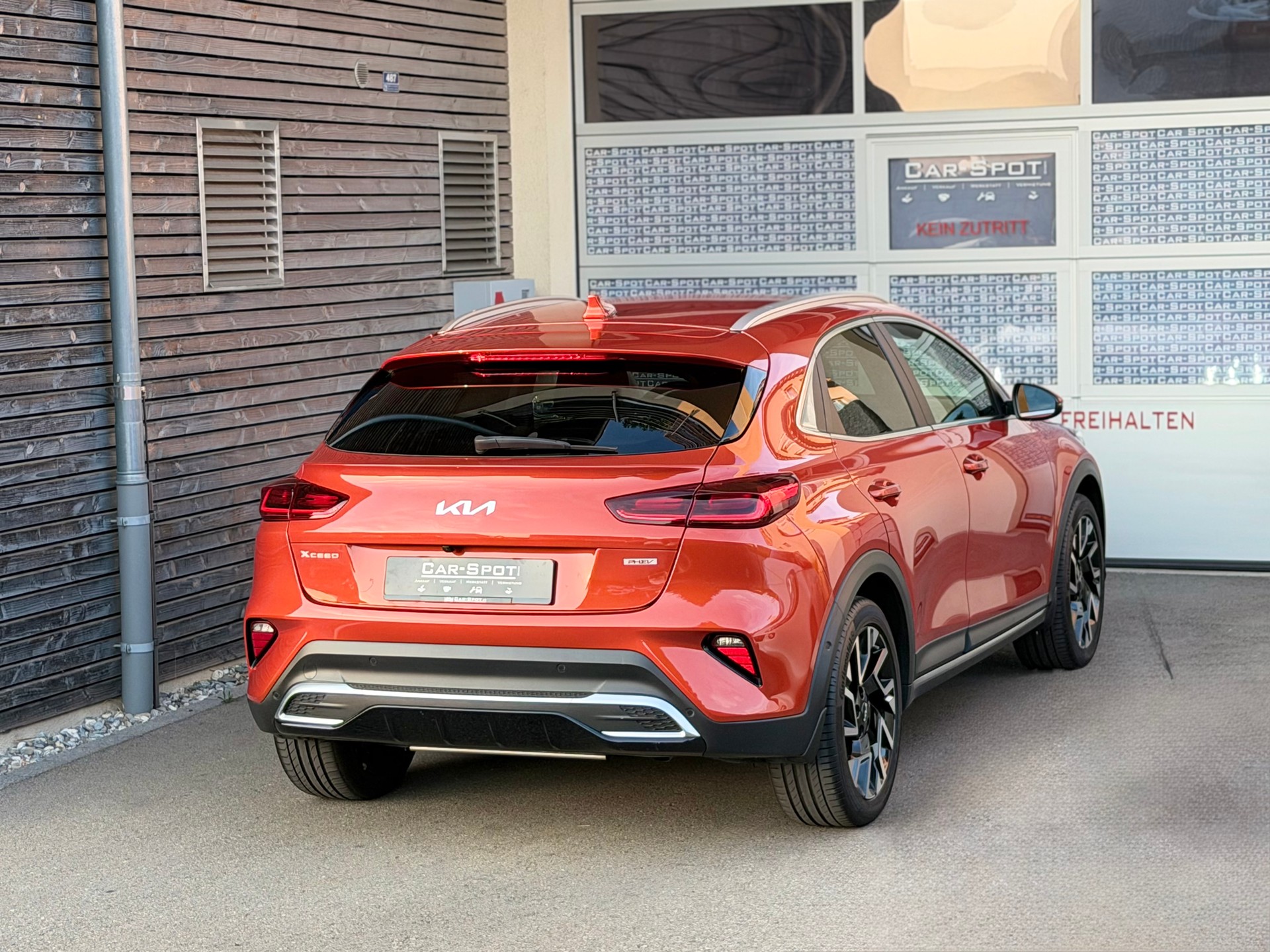 KIA Xceed 1.6 GDi Plug-in Hybrid Style DCT-image-3