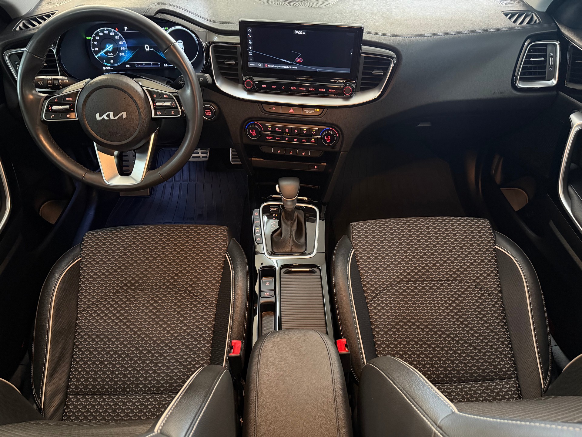 KIA Xceed 1.6 GDi Plug-in Hybrid Style DCT-image-7