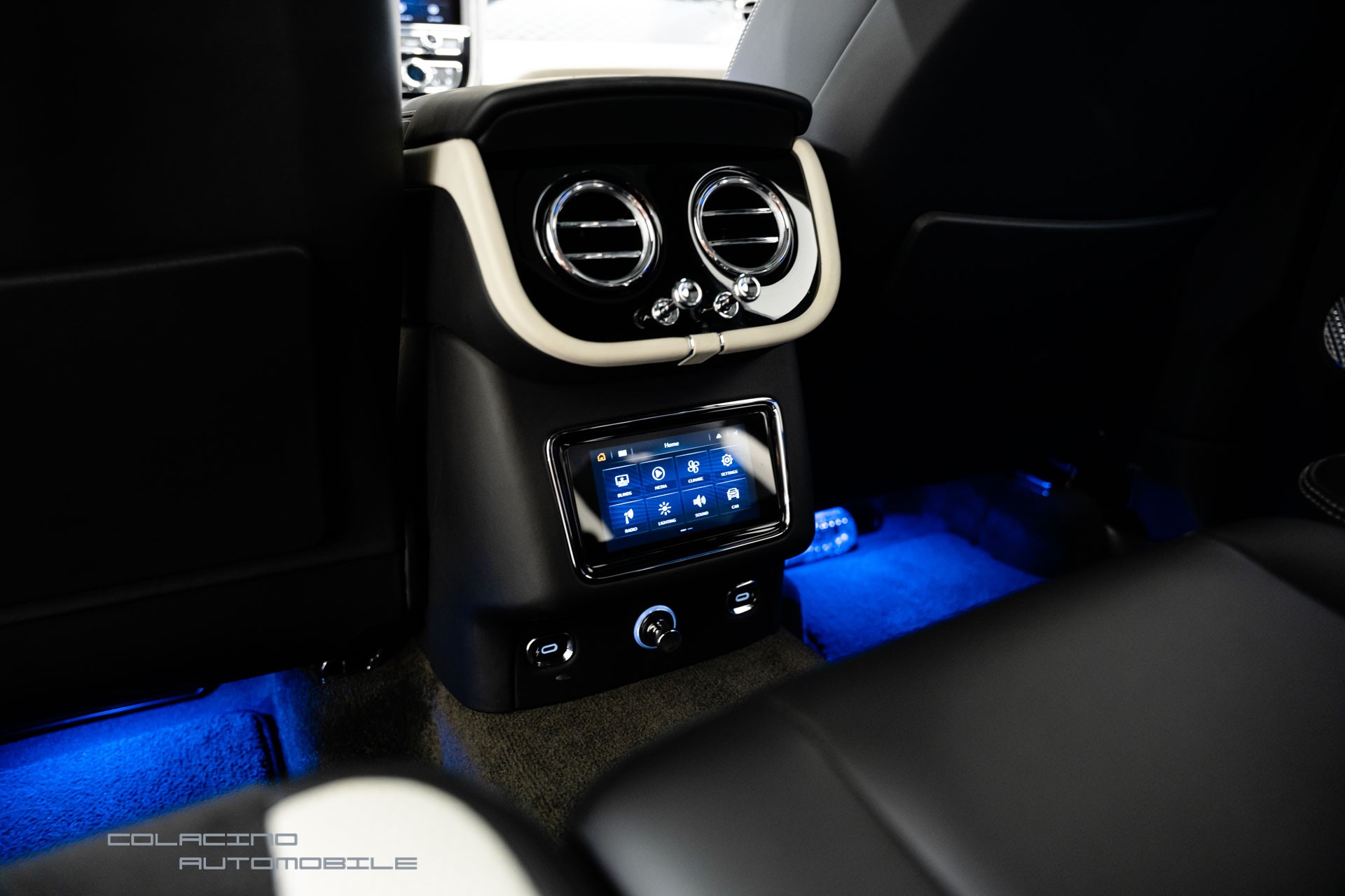 BENTLEY Bentayga V8 S-image-14
