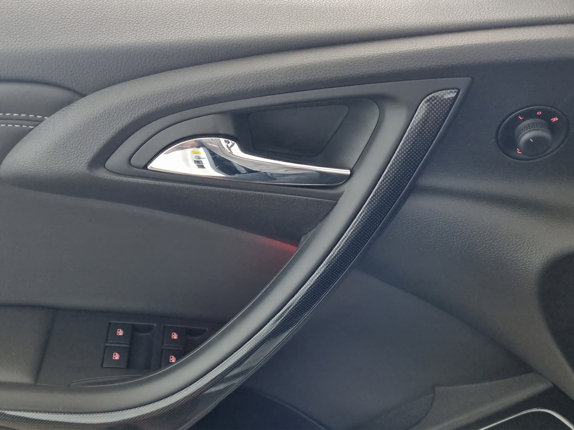 OPEL Cascada 1.6 Turbo-image-11