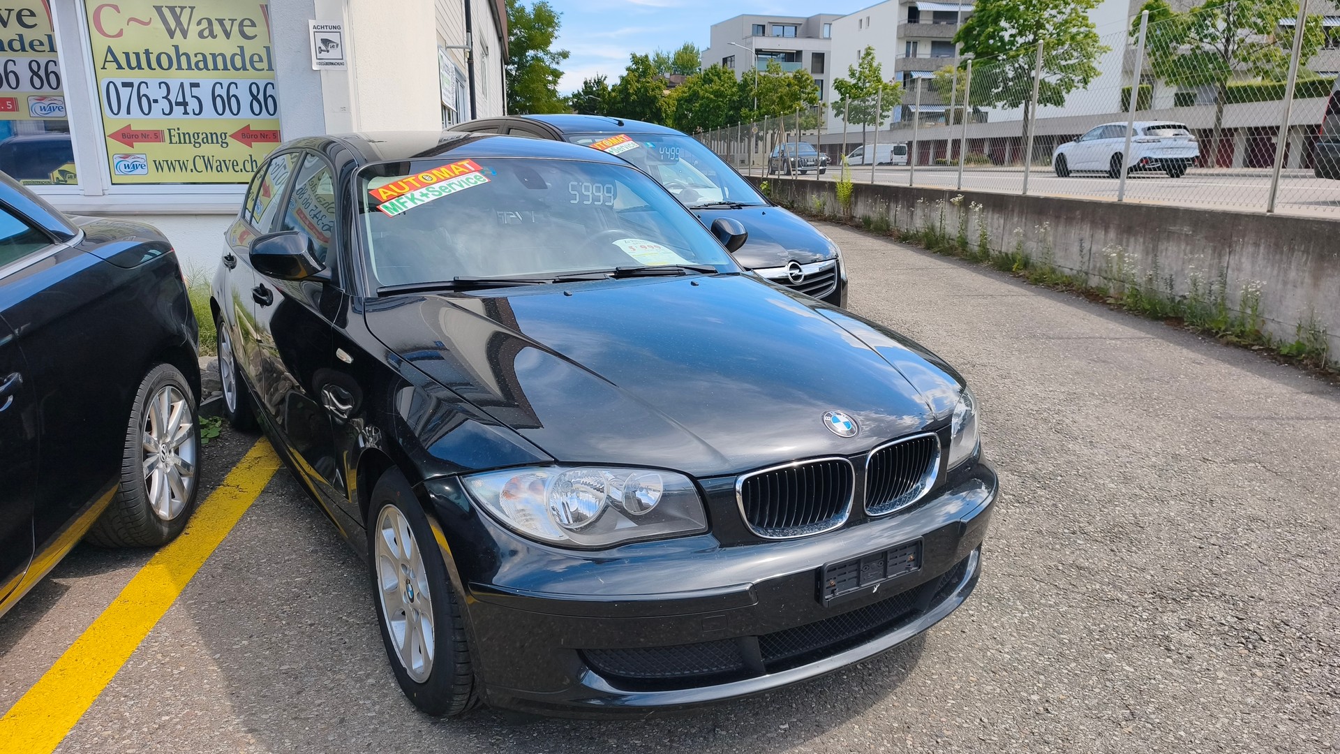 BMW 116i Access Steptronic-image-1