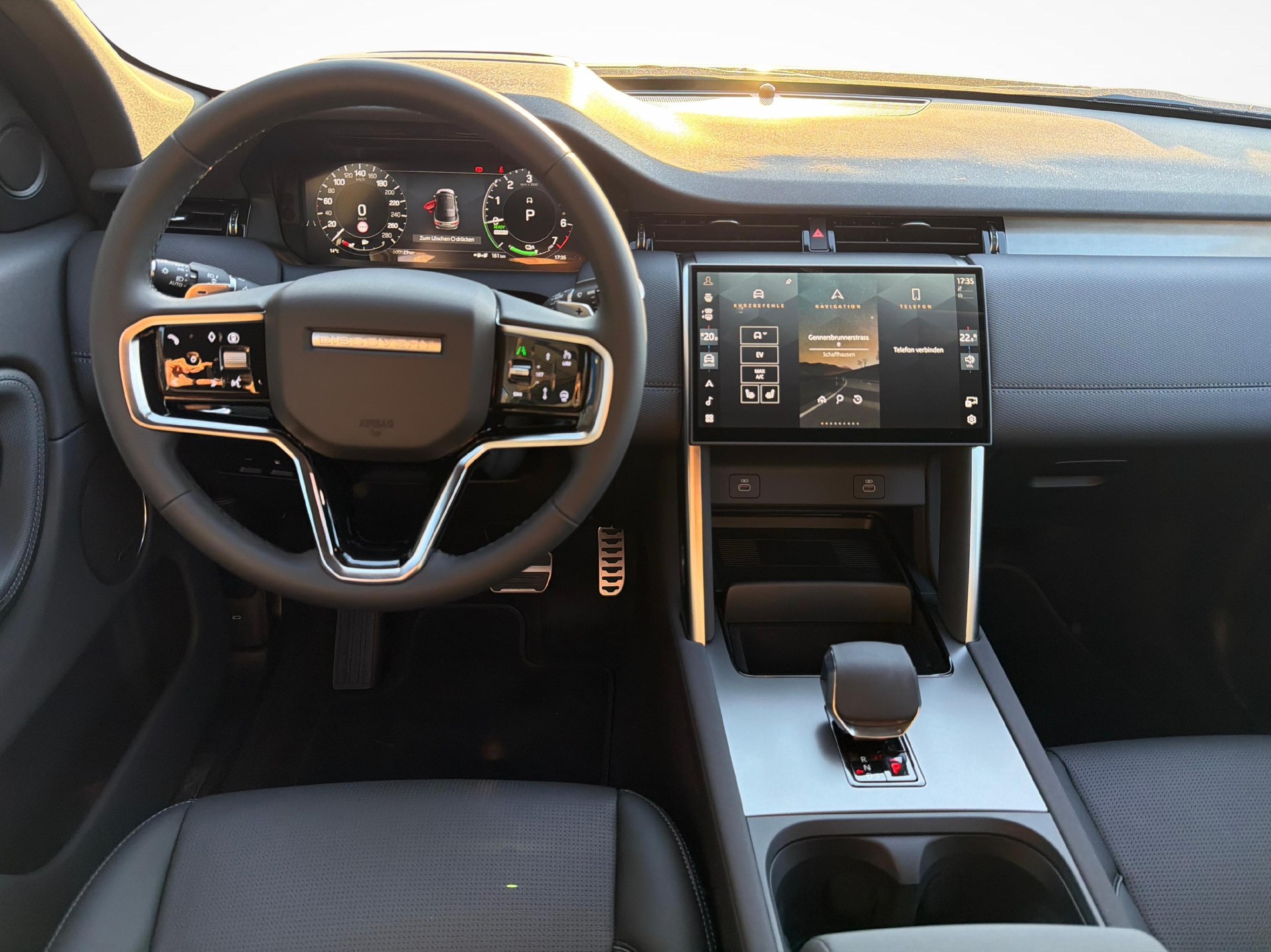 LAND ROVER Discovery Sport 1.5 T 270e Landmark-image-8