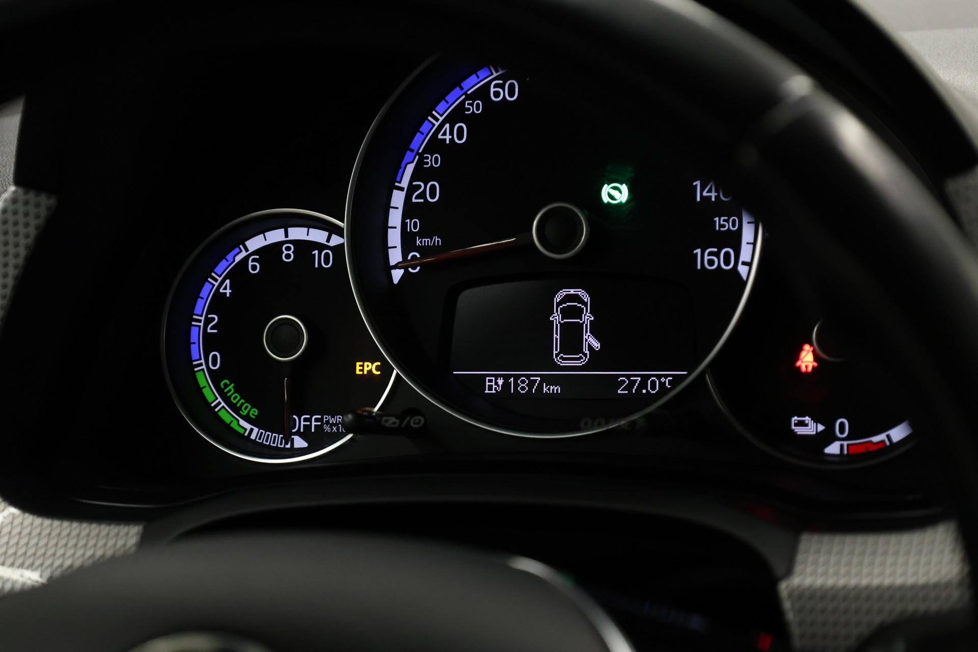 VW Up e-image-24